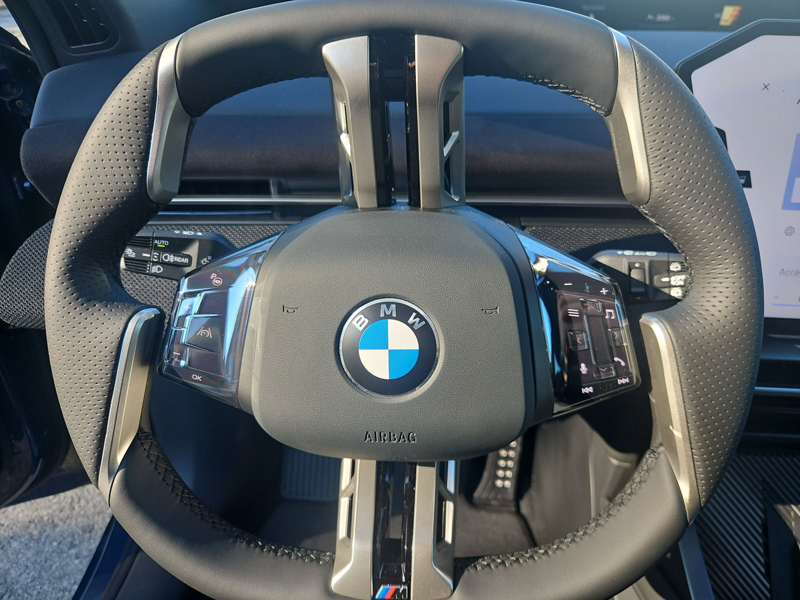 BMW iX3 50 xDrive M Sport-image-23