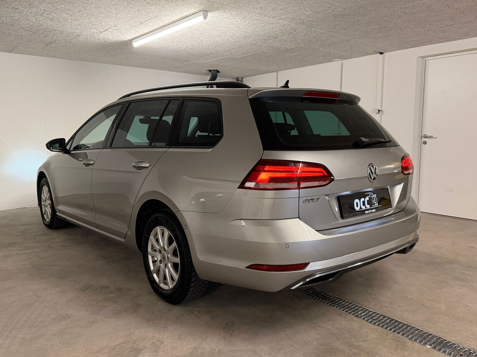 VW Variant 1.6TDI / DSG-image-4