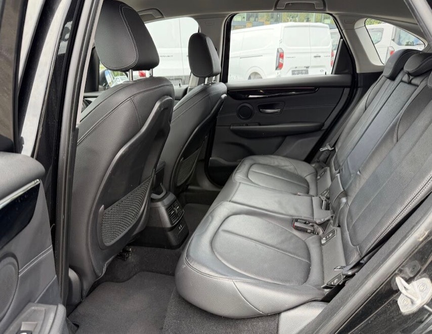 BMW 225xe iPerformance Active Tourer Steptronic Luxury Line-image-6