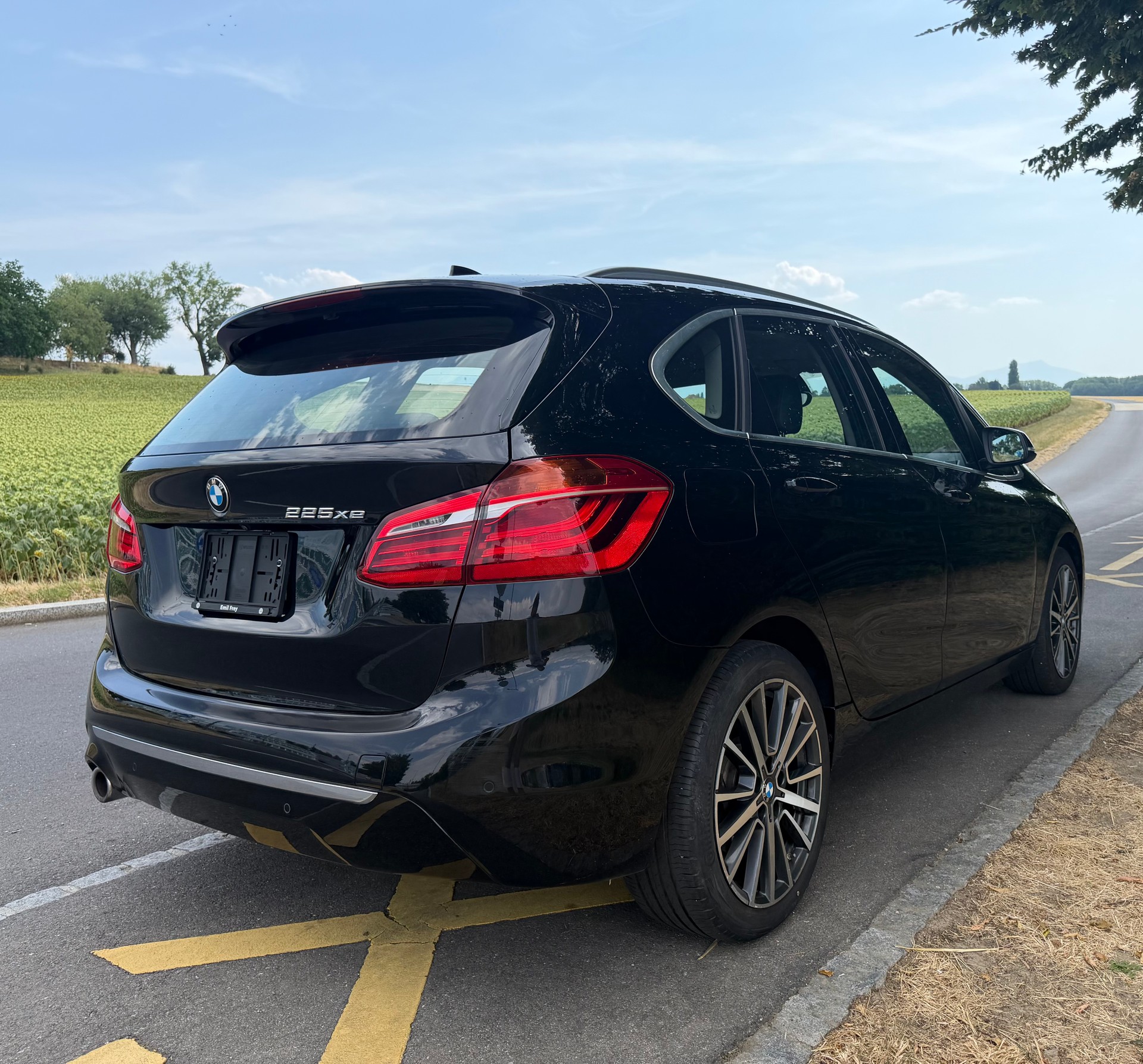 BMW 225xe iPerformance Active Tourer Steptronic Luxury Line-image-4