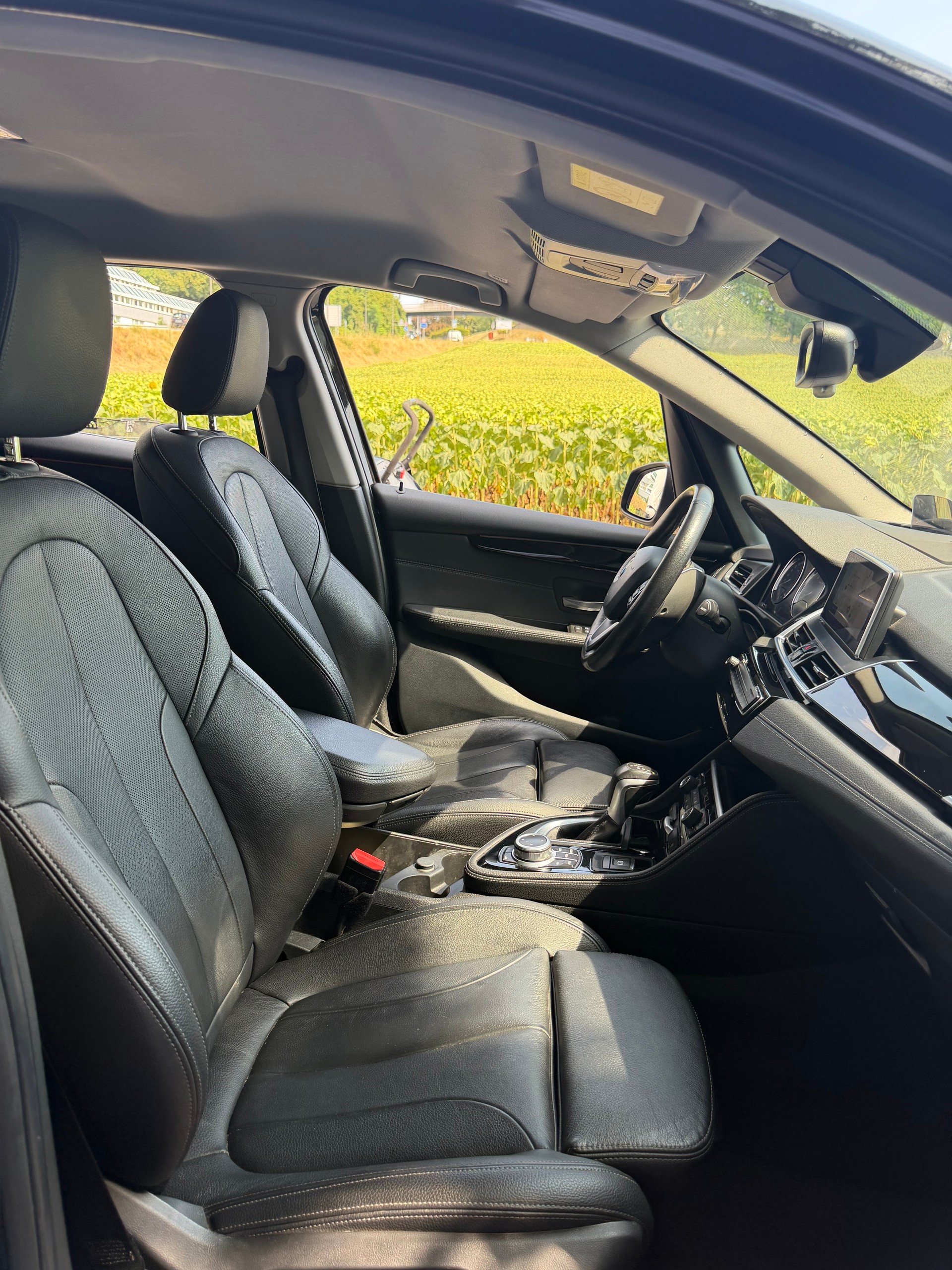 BMW 225xe iPerformance Active Tourer Steptronic Luxury Line-image-11