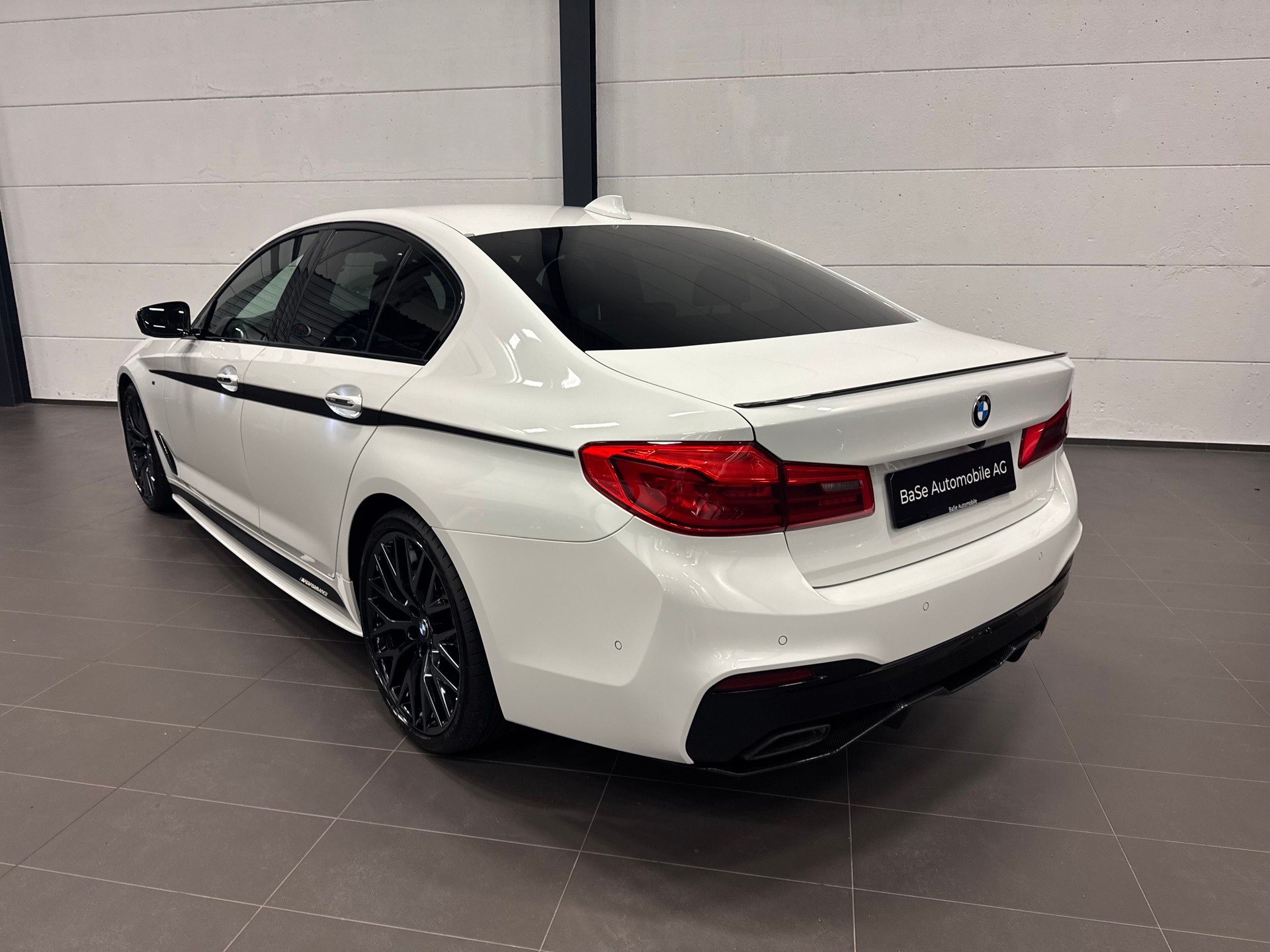 BMW 520d xDrive Steptronic M Paket-image-14