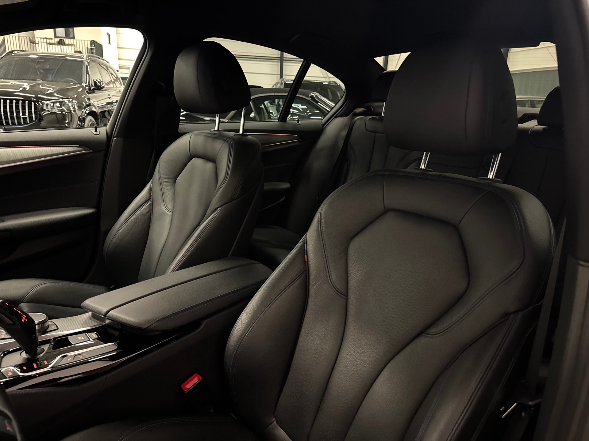 BMW 520d xDrive Steptronic M Paket-image-17