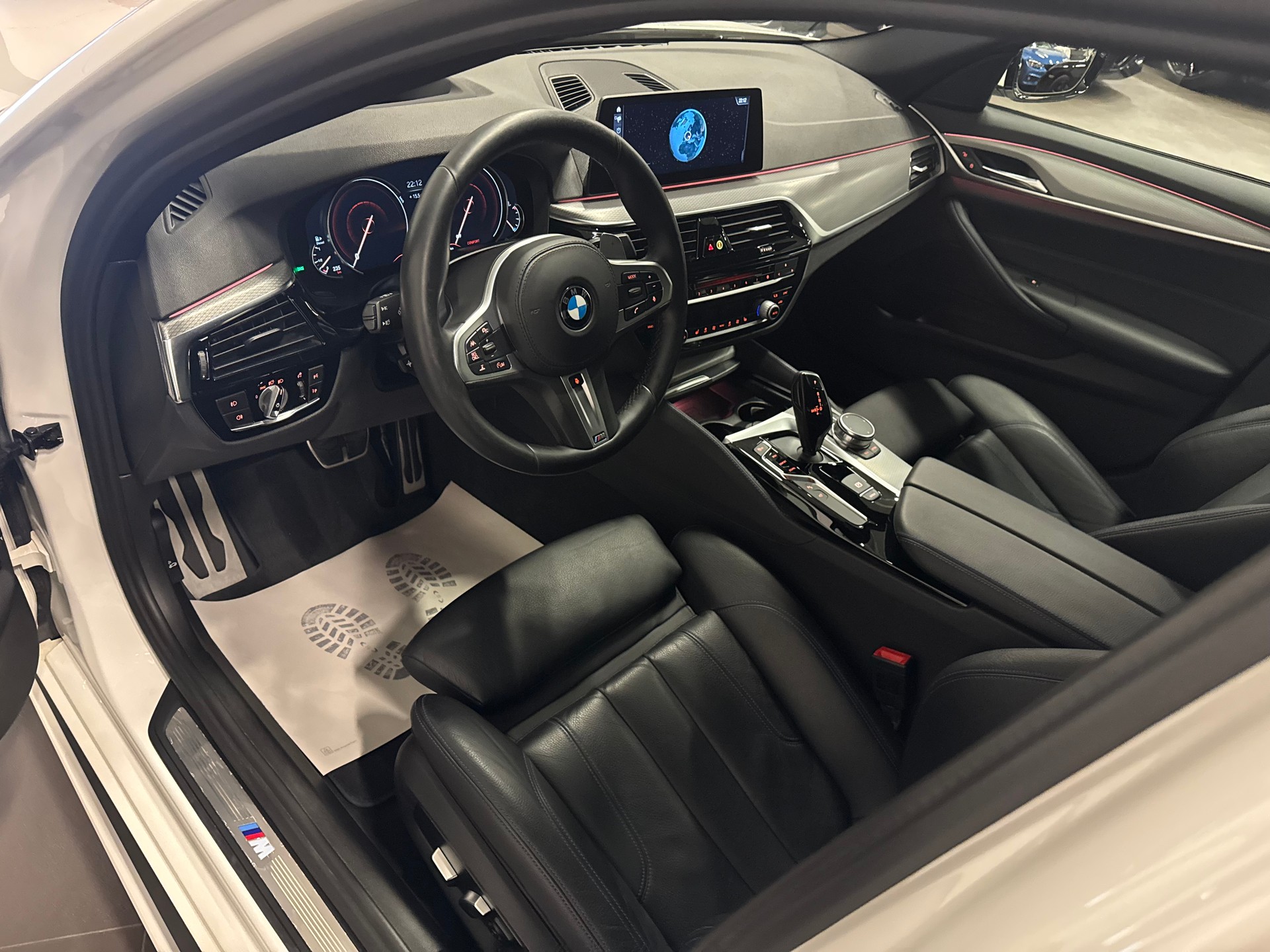 BMW 520d xDrive Steptronic M Paket-image-16