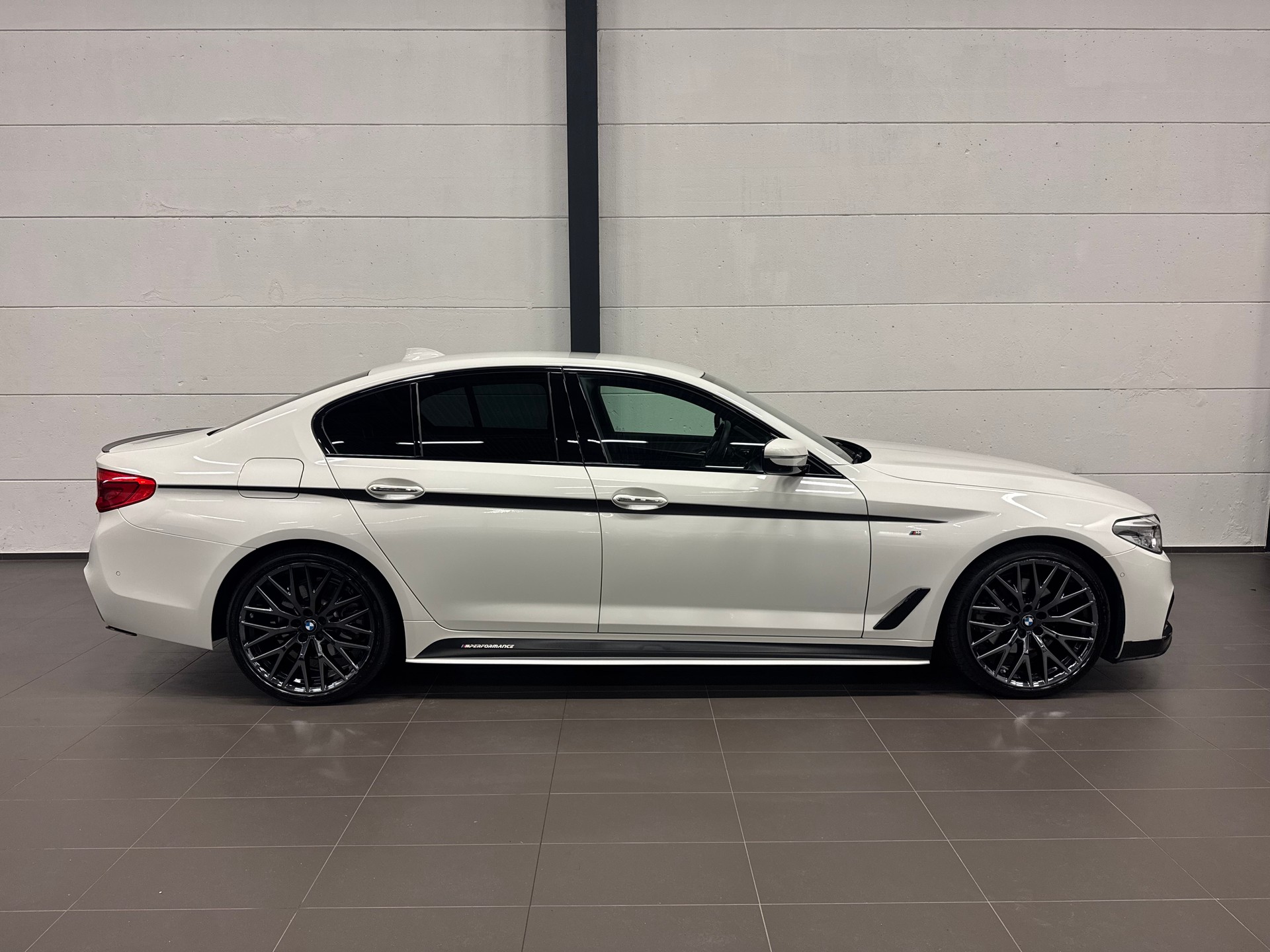 BMW 520d xDrive Steptronic M Paket-image-9