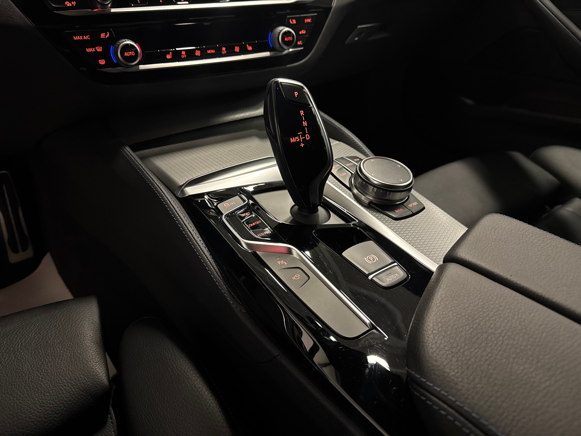 BMW 520d xDrive Steptronic M Paket-image-26