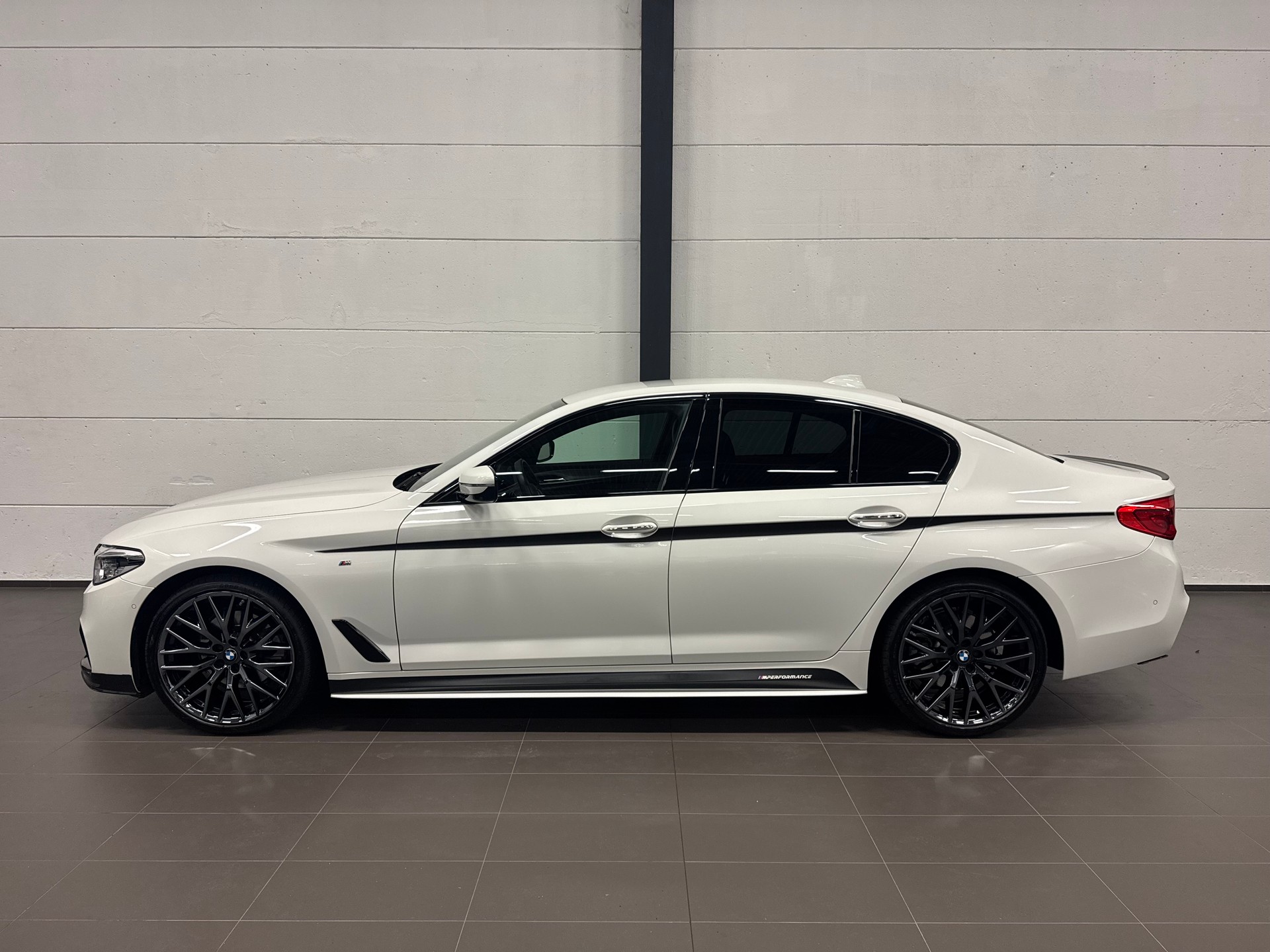 BMW 520d xDrive Steptronic M Paket-image-8