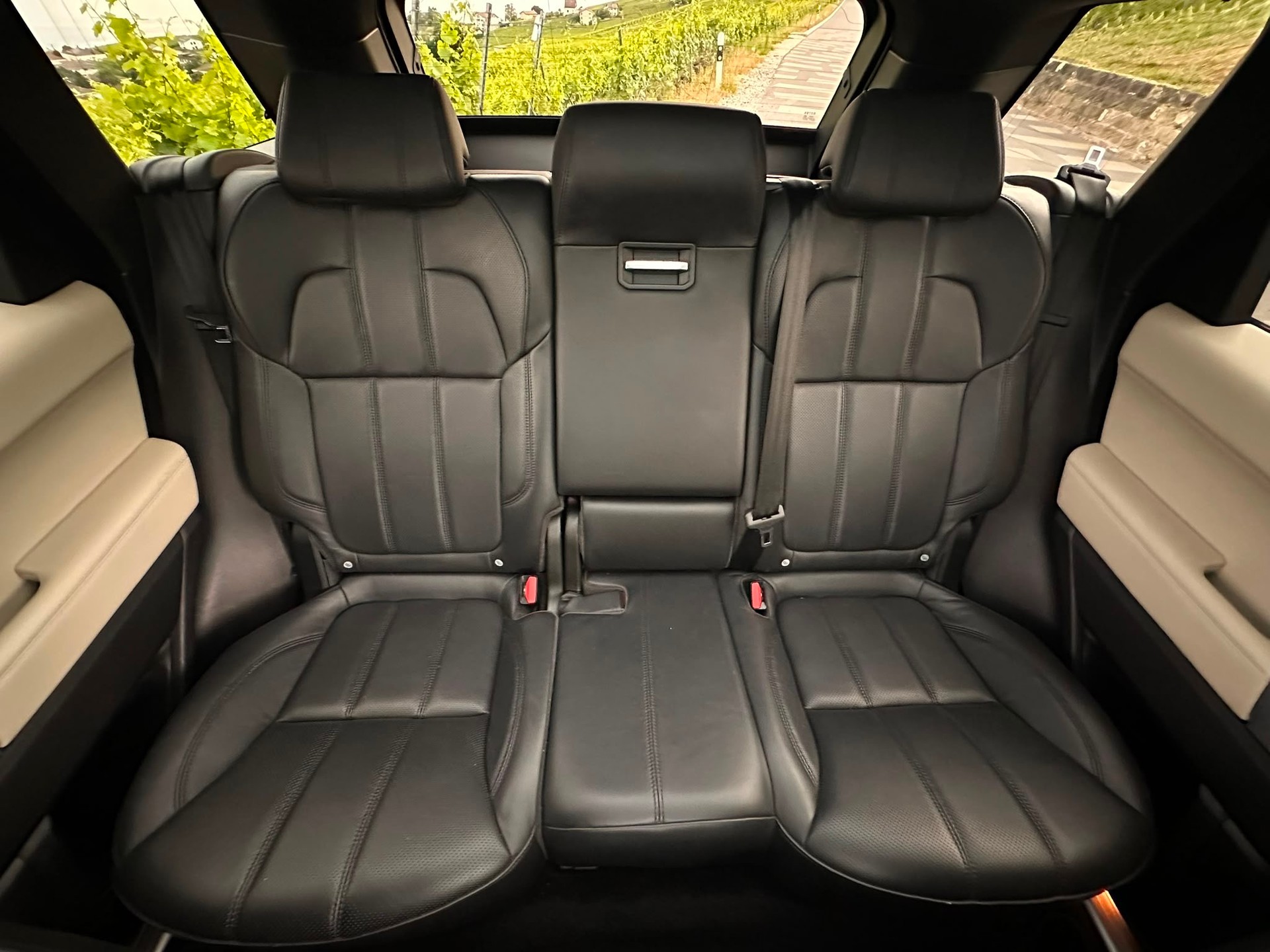 LAND ROVER Range Rover Sport 3.0 SDV6 HSE Automatic-image-9