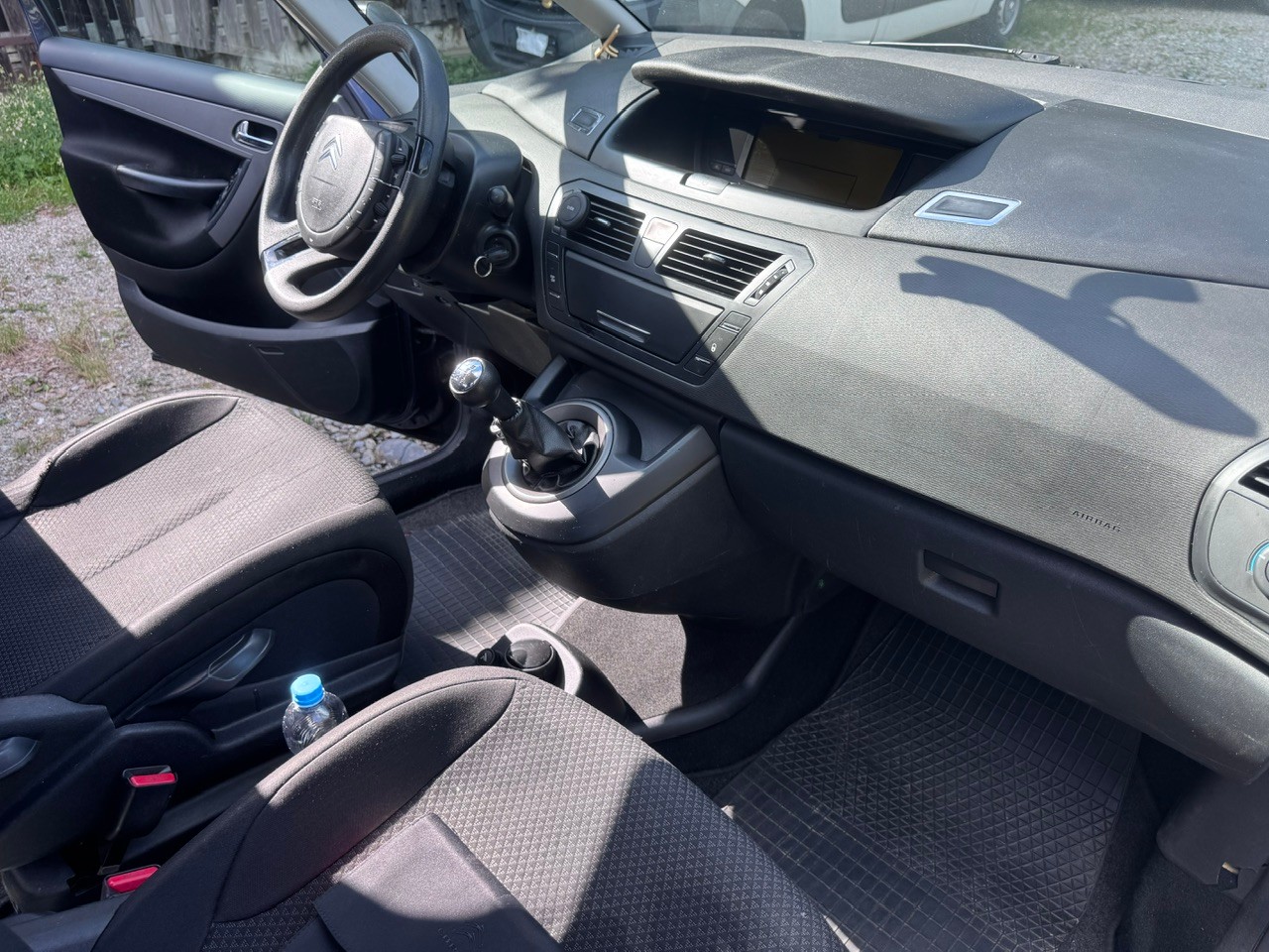 CITROEN Grand C4 Picasso 1.6i 16V Attraction-image-6