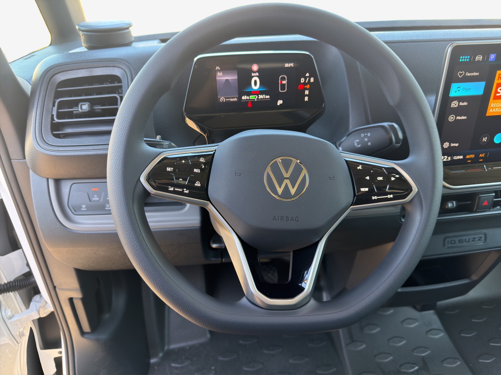 VW ID. Buzz Cargo Pro 4Motion 79/84kWh 2988mm-image-9