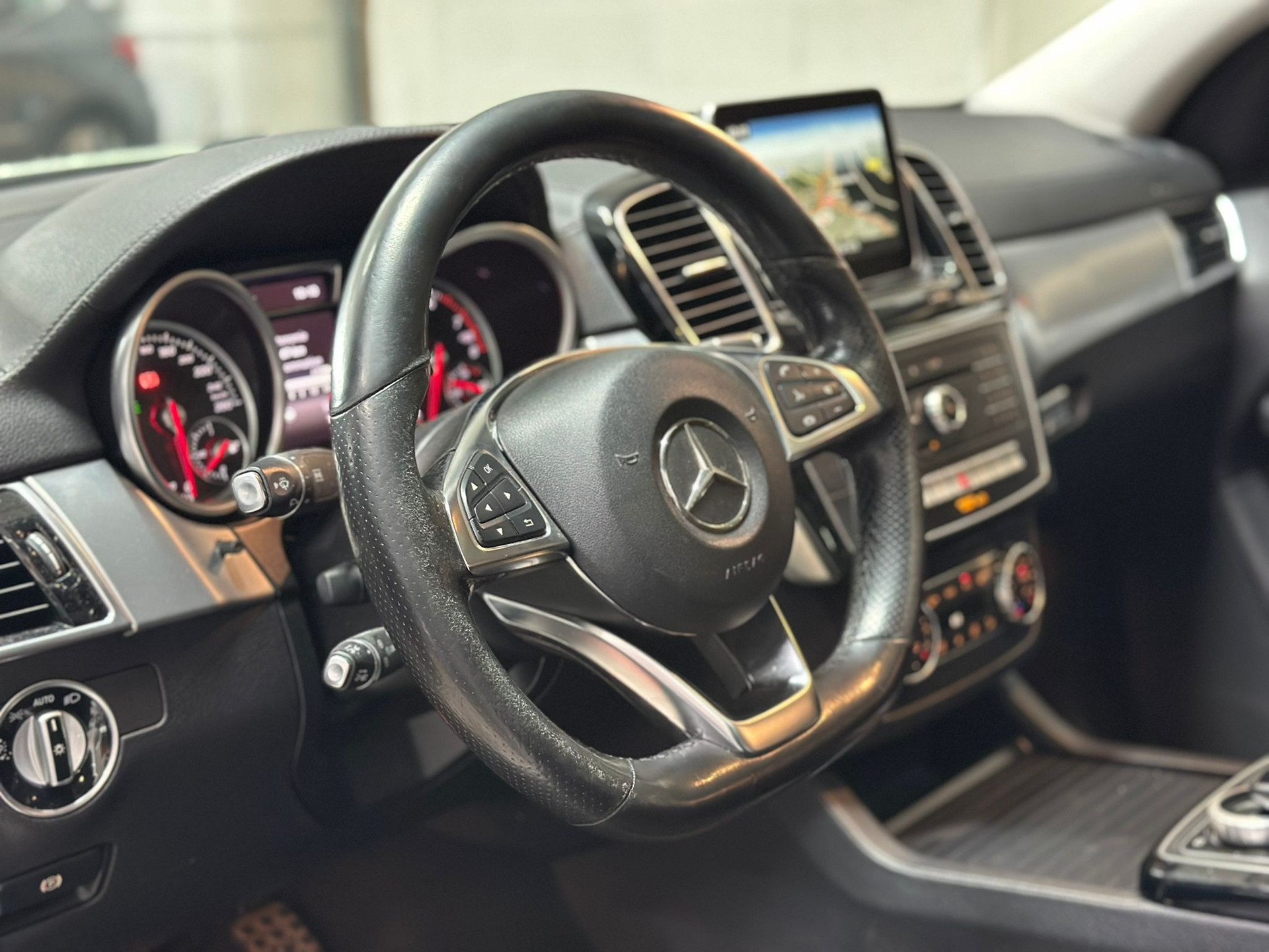 MERCEDES-BENZ GLE Coupé 450 AMG 4Matic 9G-Tronic-image-9