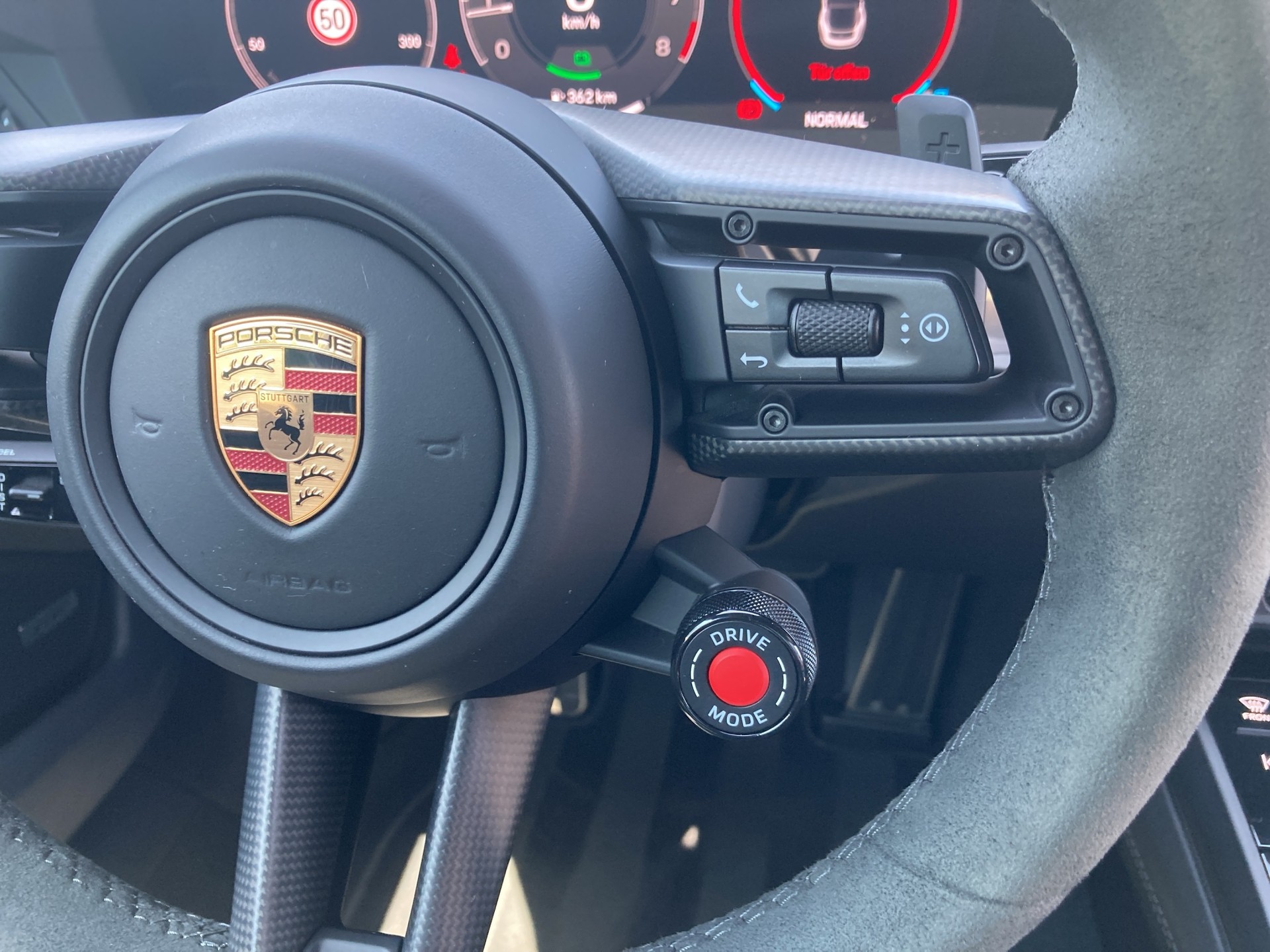 PORSCHE 911 Targa4 GTS-image-18