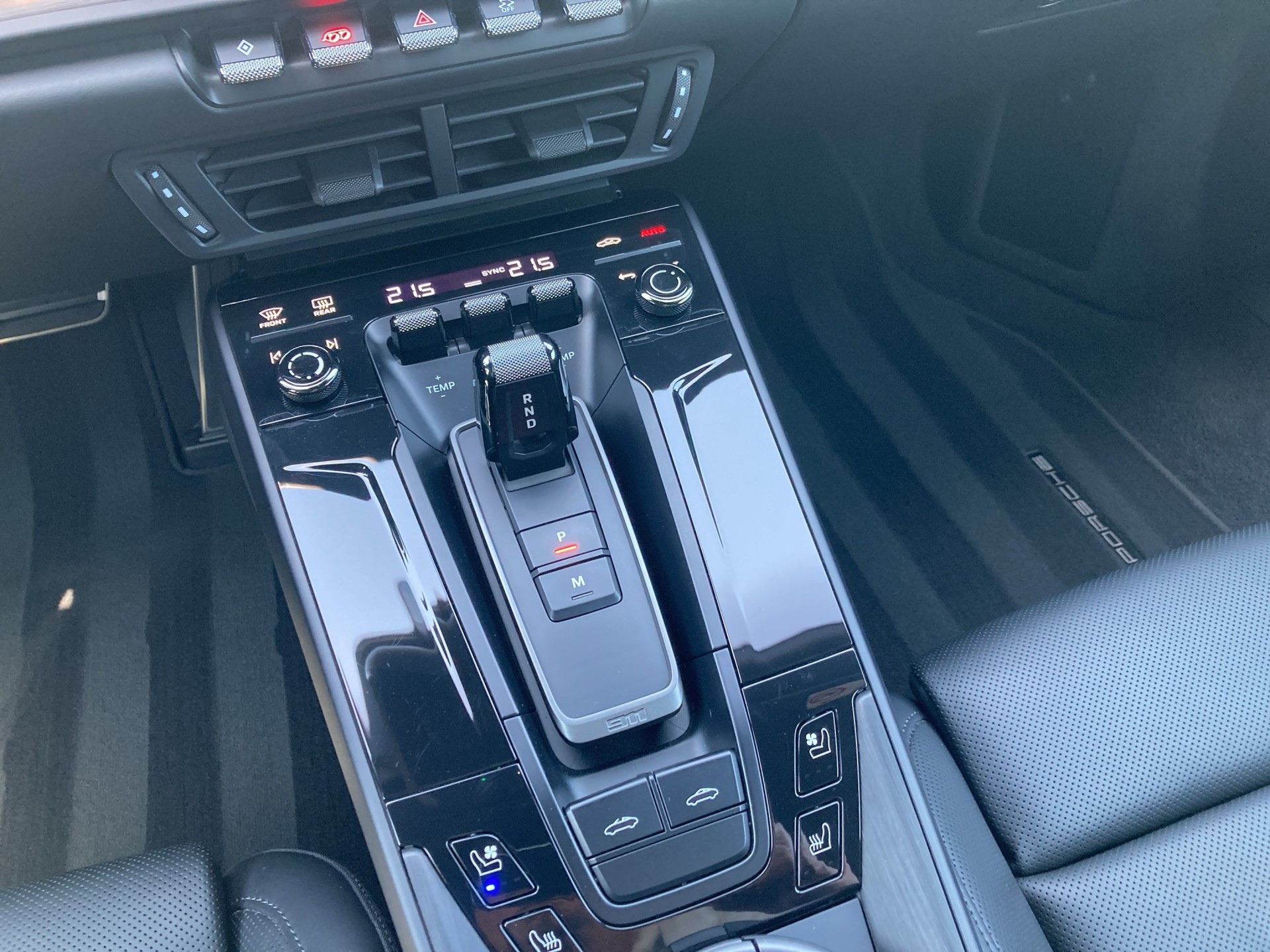 PORSCHE 911 Targa4 GTS-image-14