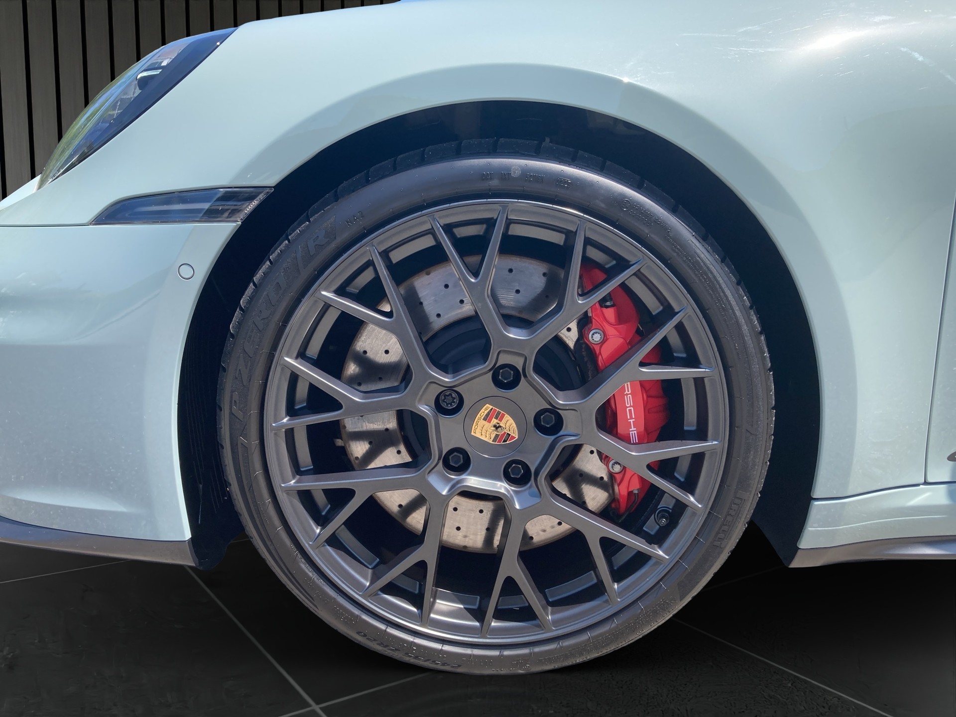 PORSCHE 911 Targa4 GTS-image-7