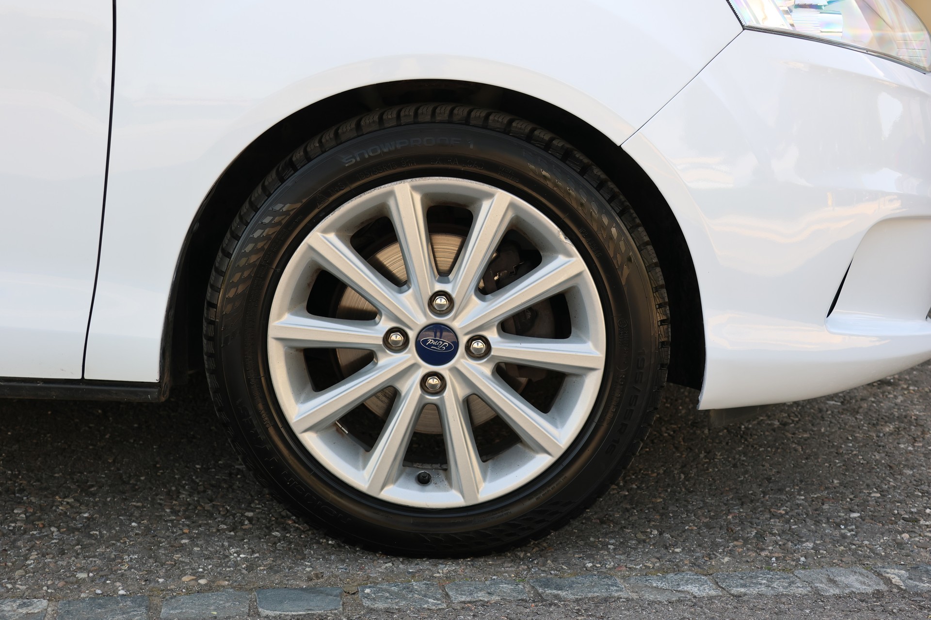 FORD B-Max 1.6 Ti-VCT PowerShift-image-3
