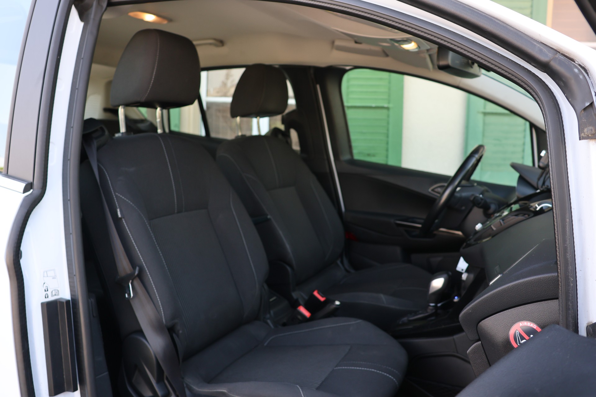 FORD B-Max 1.6 Ti-VCT PowerShift-image-7