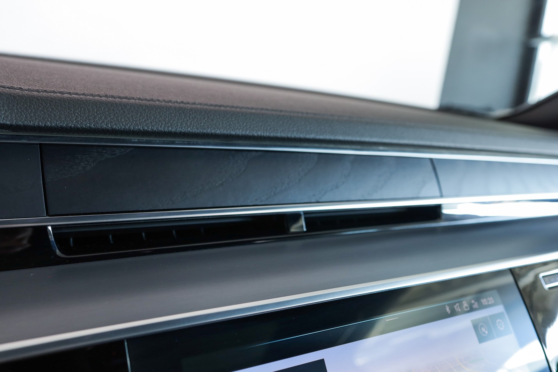 AUDI A8 50 TDI quattro tiptronic-image-14