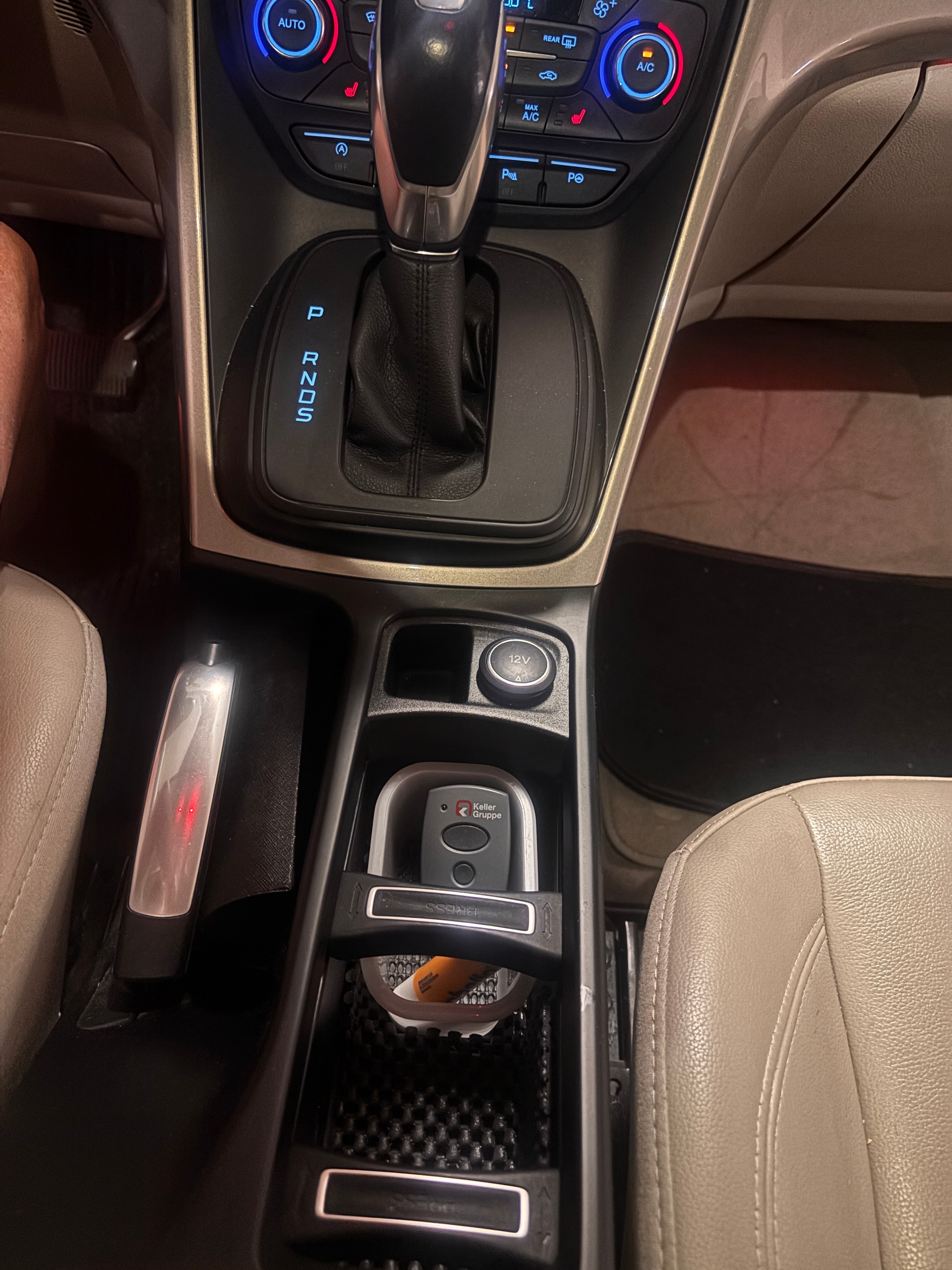 FORD 1.5i GrC-Max 182 Titanium Automat-image-13