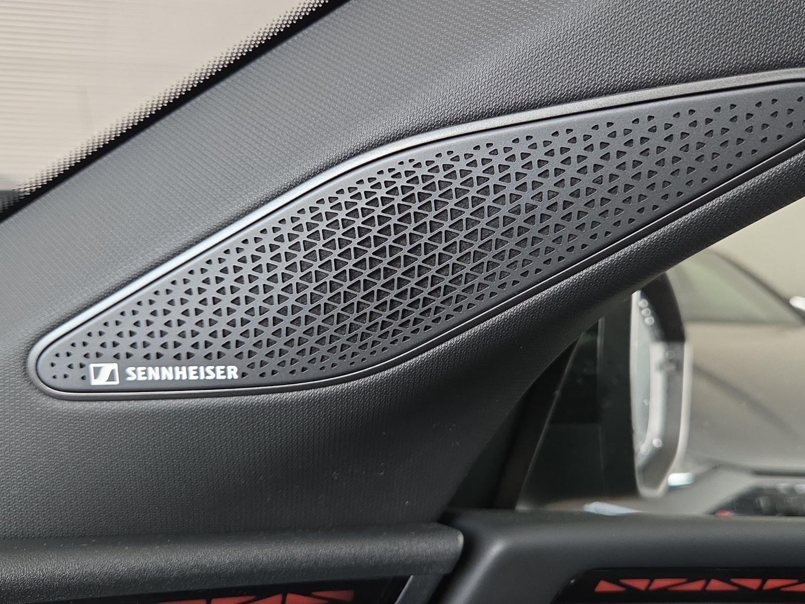 CUPRA Raval 52 kWh Dynamic+-image-10