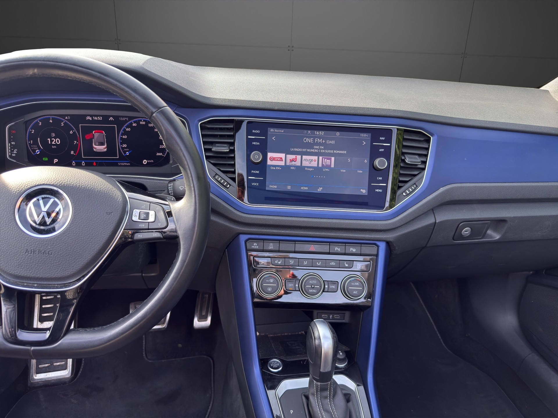 VW 1.5 TSI R-Line DSG-image-4