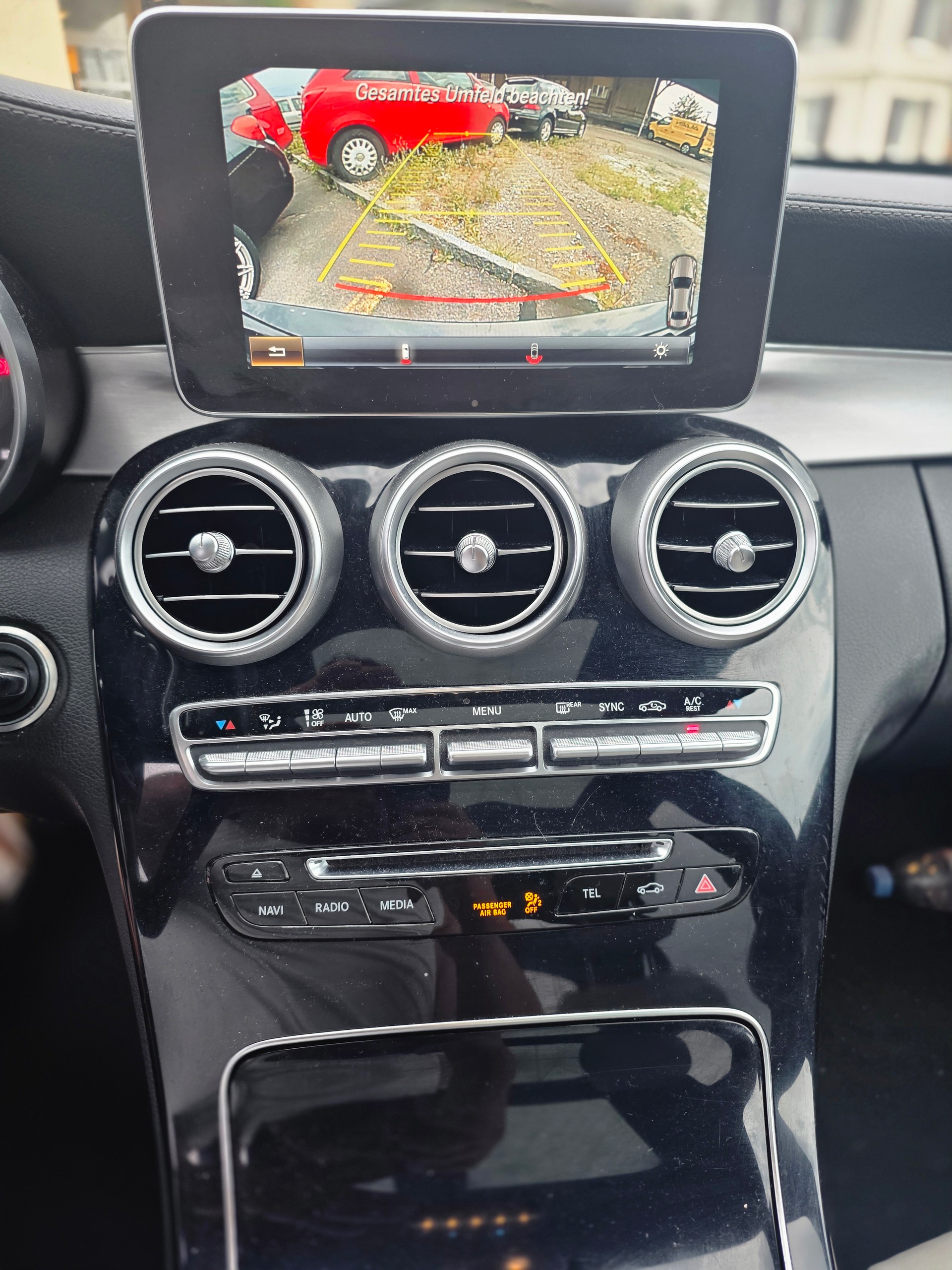 MERCEDES-BENZ C 220 BlueTEC AMG Line 7G-Tronic-image-11