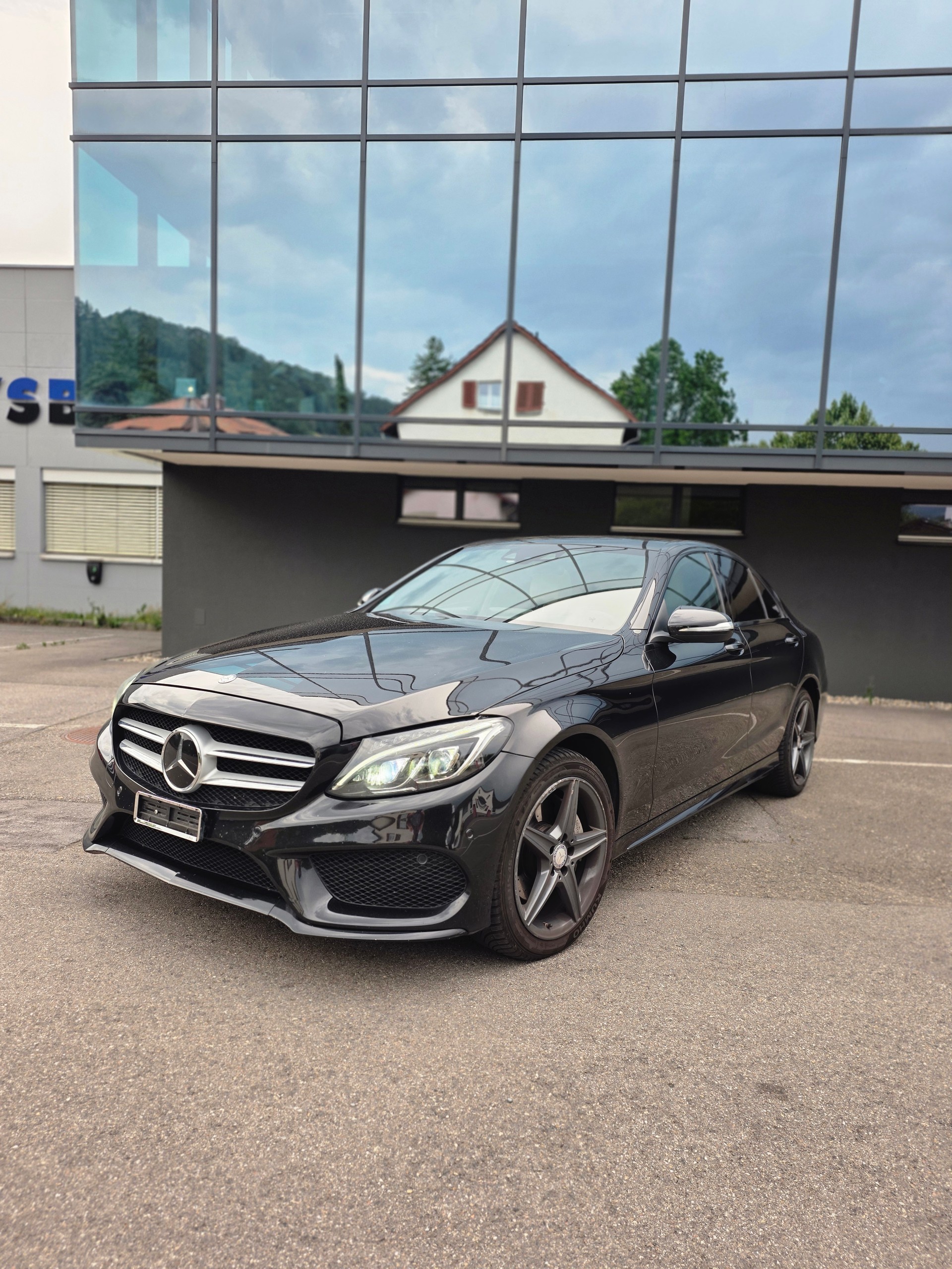 MERCEDES-BENZ C 220 BlueTEC AMG Line 7G-Tronic-image-2