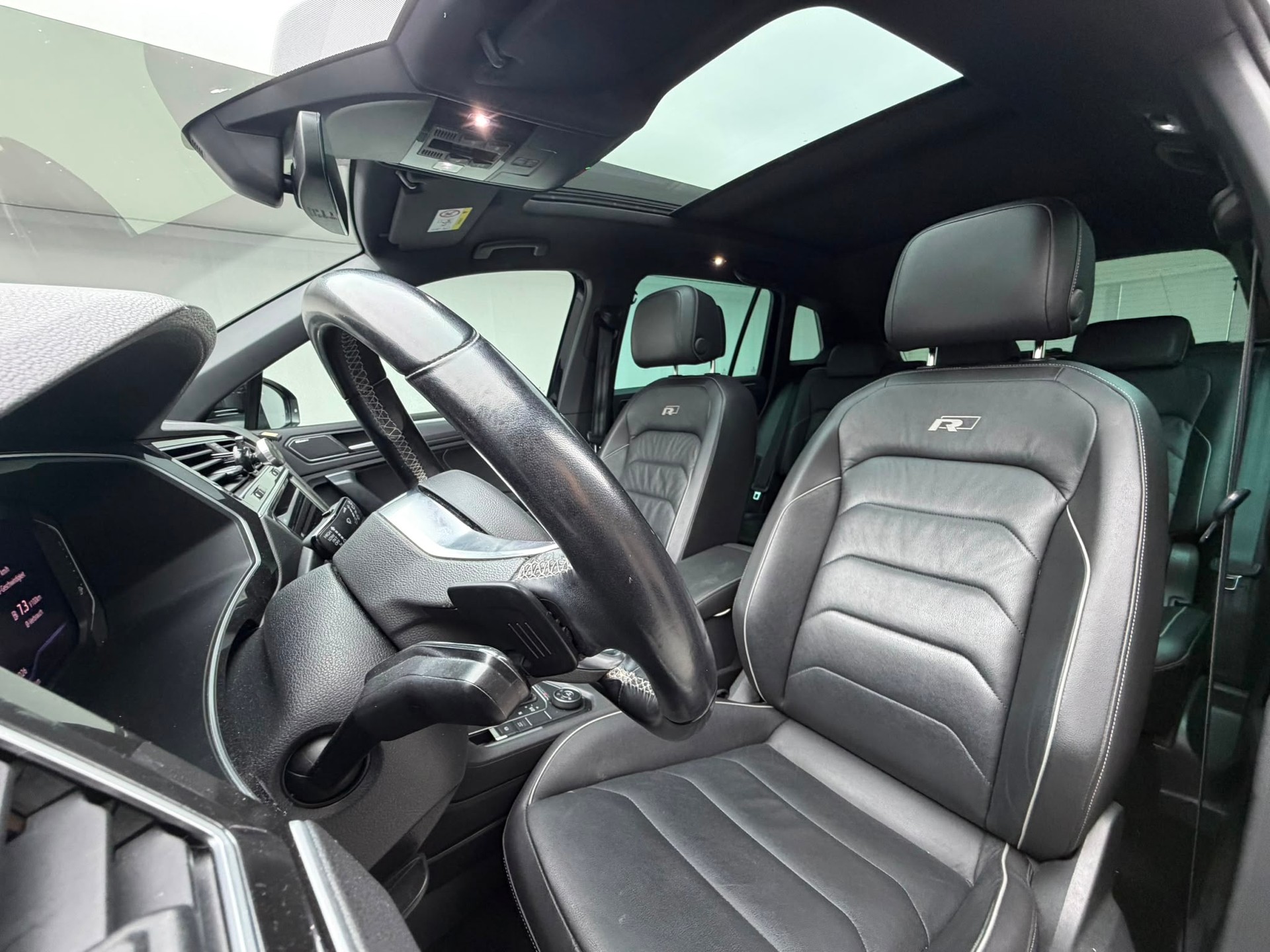 VW Tiguan 2.0 TDI SCR Highline 4Motion DSG-image-8