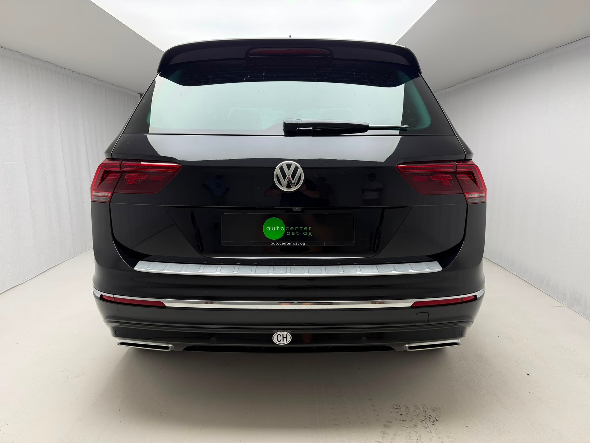 VW Tiguan 2.0 TDI SCR Highline 4Motion DSG-image-5