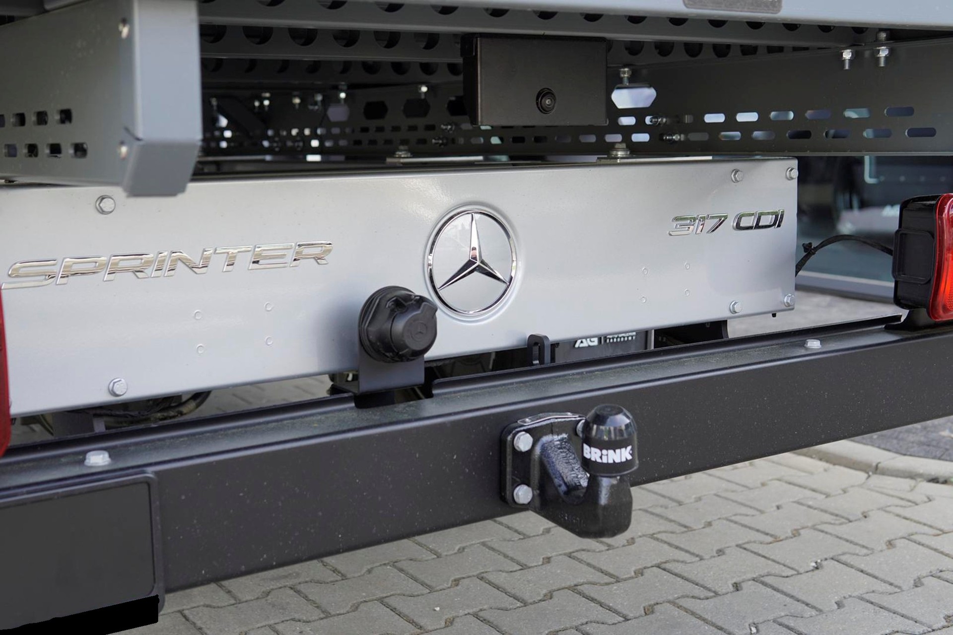 MERCEDES-BENZ Sprinter 317 CDI Lang 9G-TRONIC-image-2