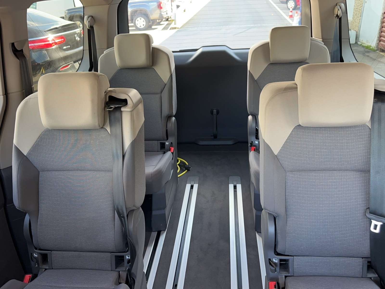 VW Multivan 1.4 eHybrid Liberty DSG Lang-image-10