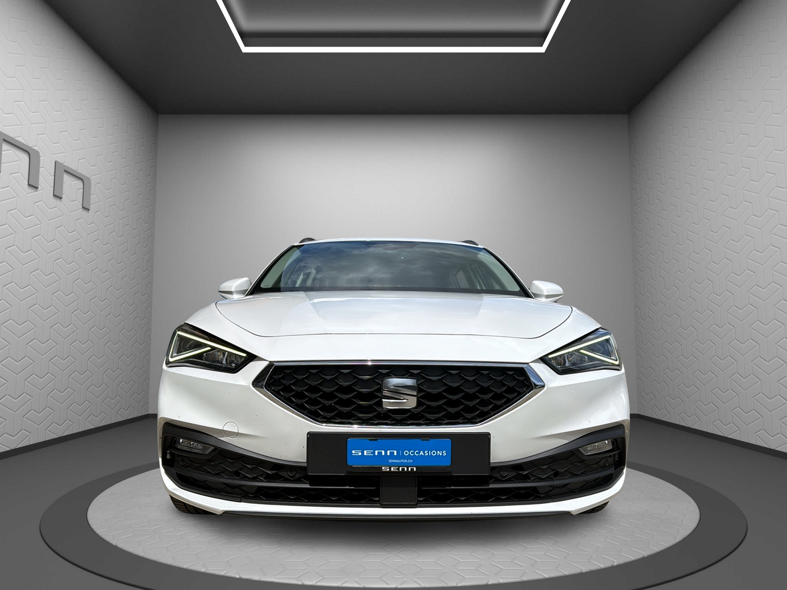 SEAT Leon ST 1.0 eTSI mHEV DSG Style-image-1