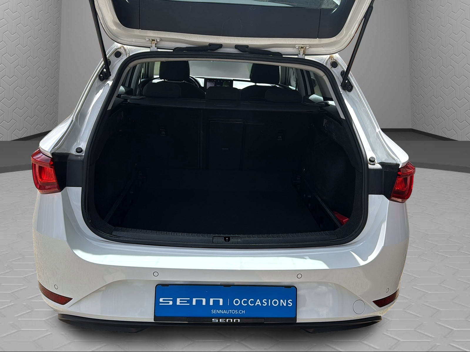 SEAT Leon ST 1.0 eTSI mHEV DSG Style-image-9