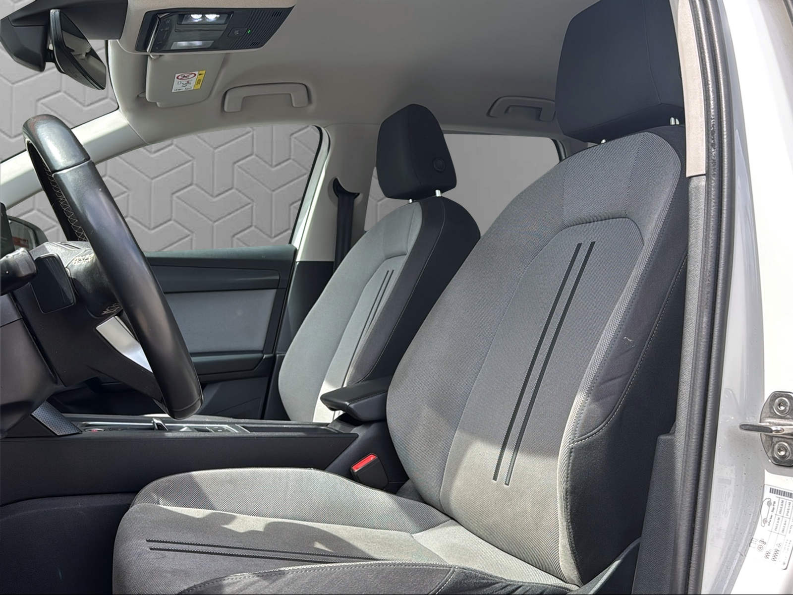 SEAT Leon ST 1.0 eTSI mHEV DSG Style-image-10