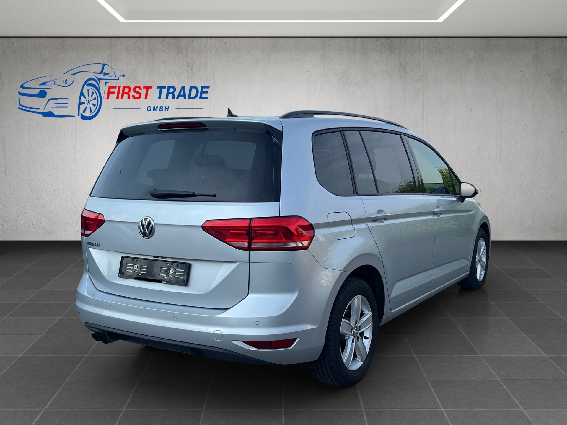 VW Touran 1.4 TSI BlueMotion Technology Trendline DSG, 7 Plätzer.-image-4