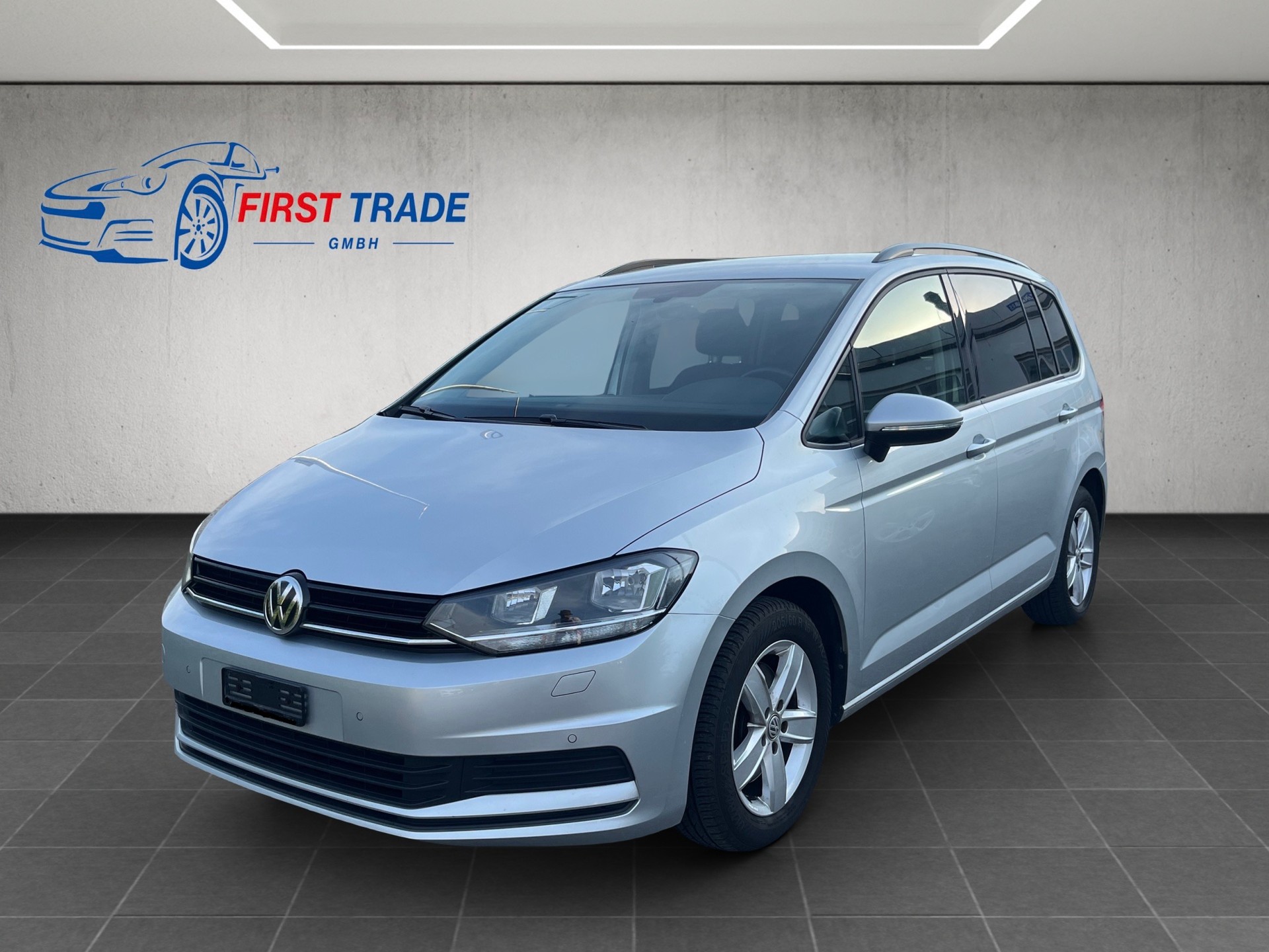VW Touran 1.4 TSI BlueMotion Technology Trendline DSG, 7 Plätzer.-image-0