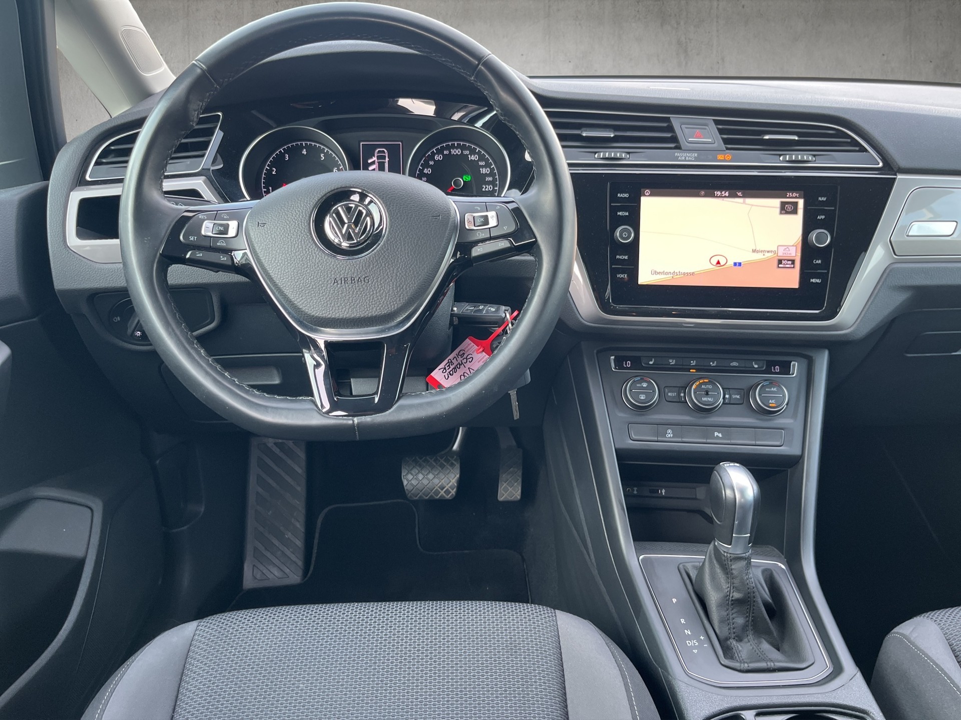 VW Touran 1.4 TSI BlueMotion Technology Trendline DSG, 7 Plätzer.-image-15
