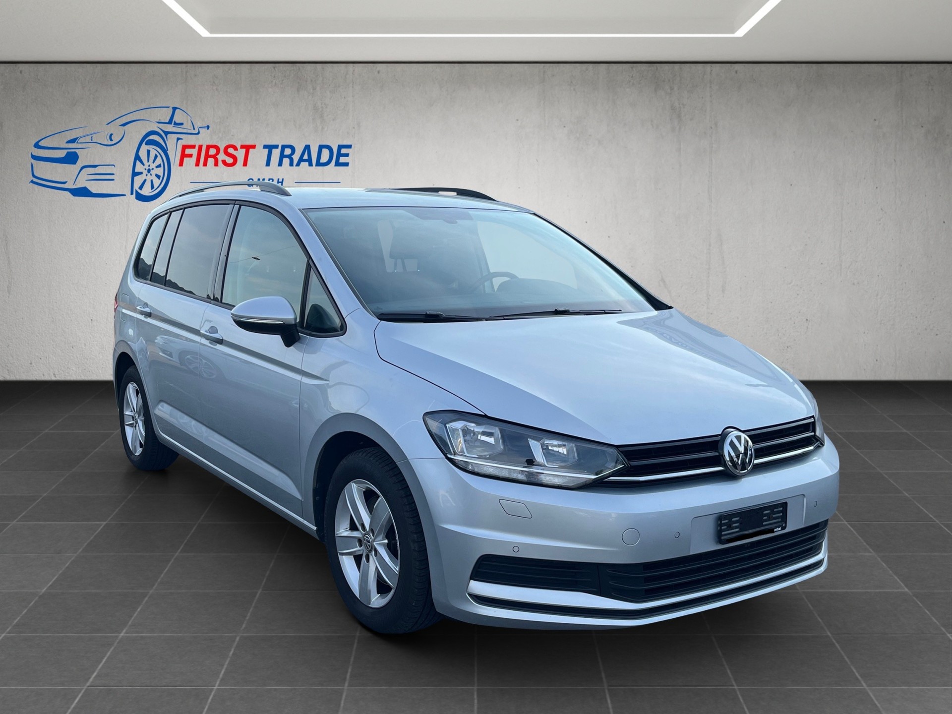 VW Touran 1.4 TSI BlueMotion Technology Trendline DSG, 7 Plätzer.-image-2