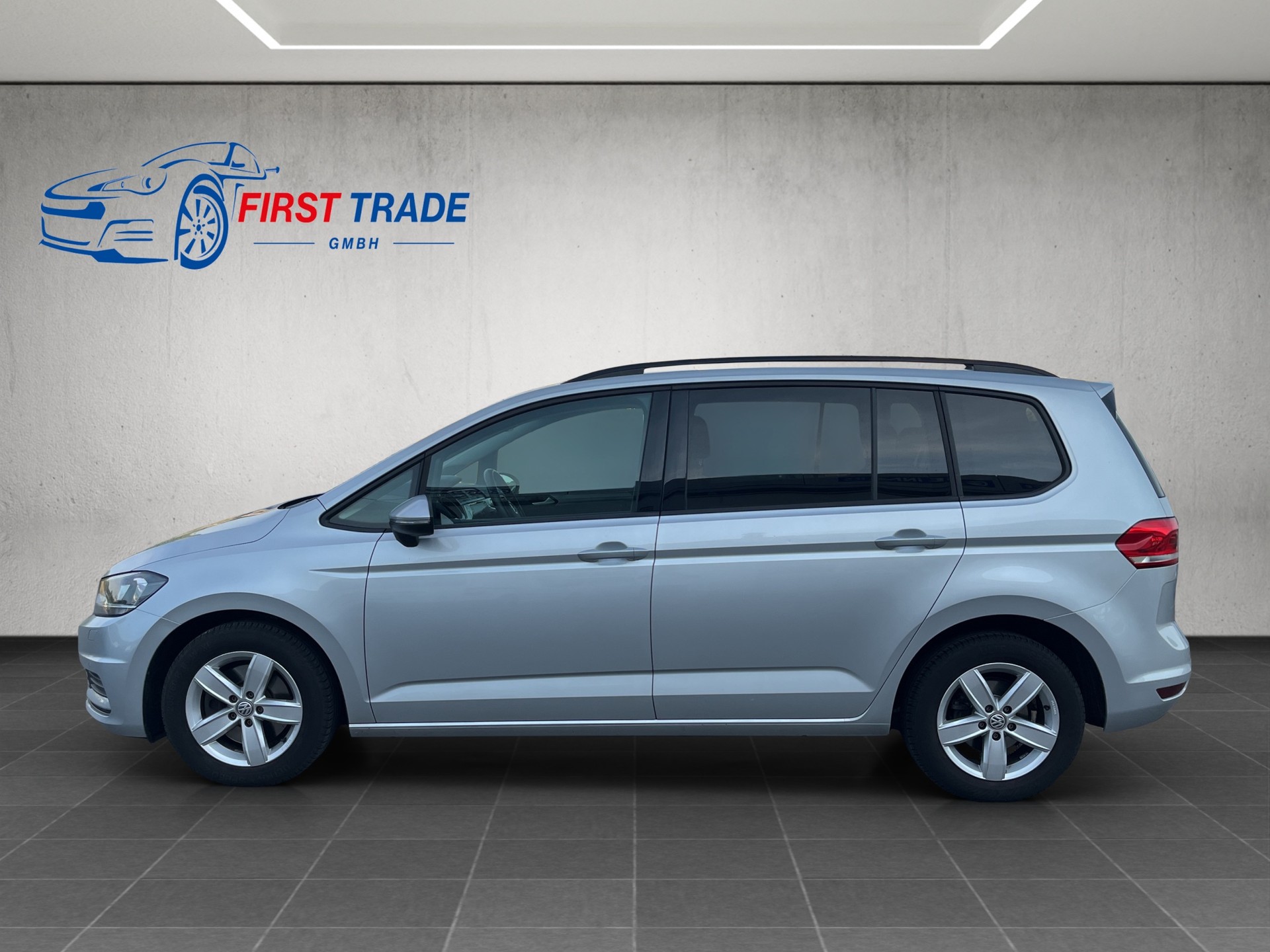 VW Touran 1.4 TSI BlueMotion Technology Trendline DSG, 7 Plätzer.-image-7