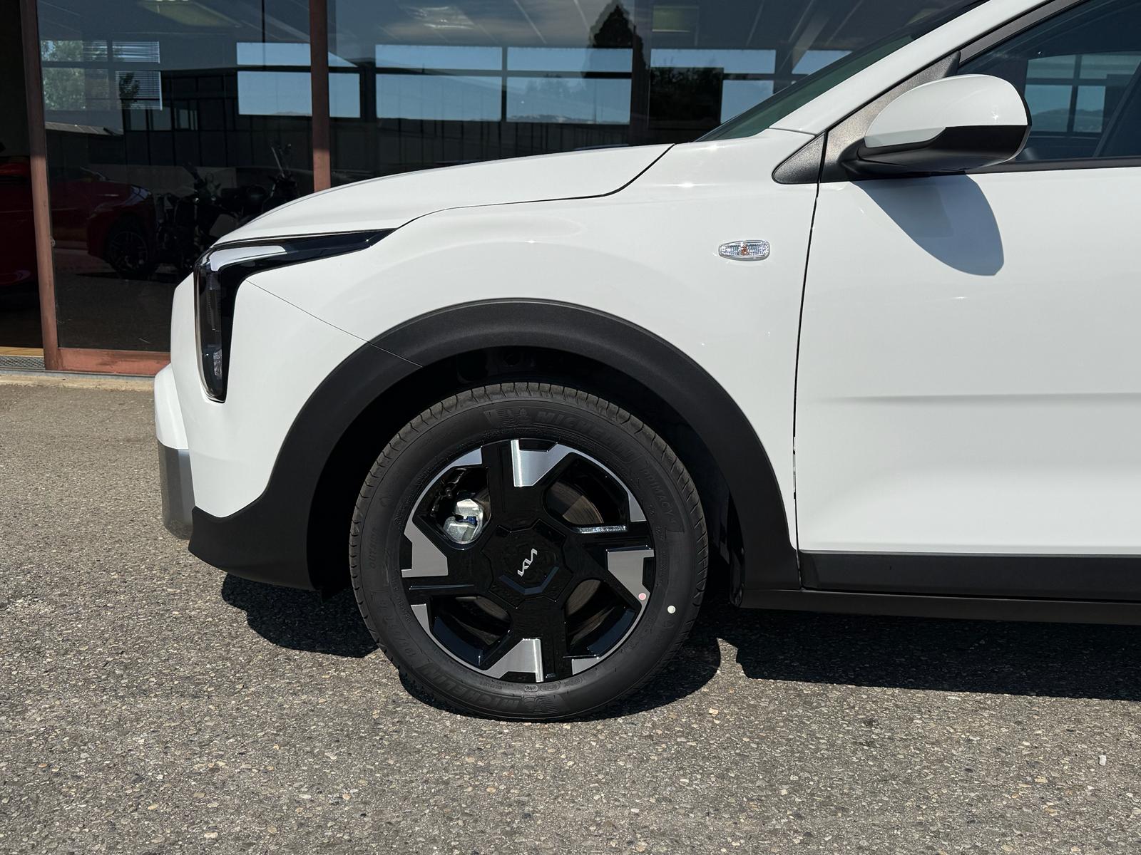 KIA Stonic 1.0 T-GDI MHEV GT-Line DCT-image-5