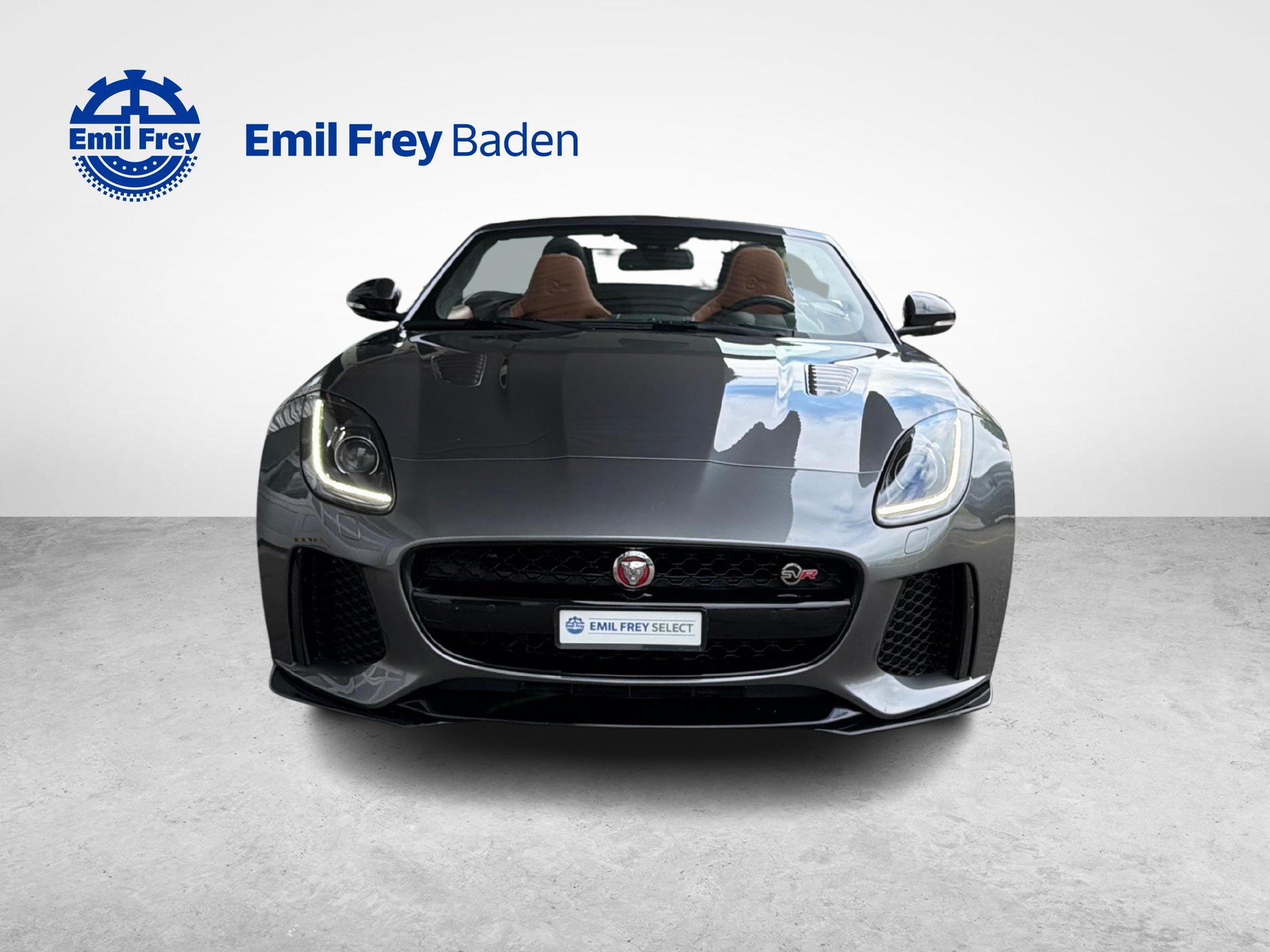 JAGUAR F-Type Convertible 5.0 V8 SVR AWD 575 PS-image-7