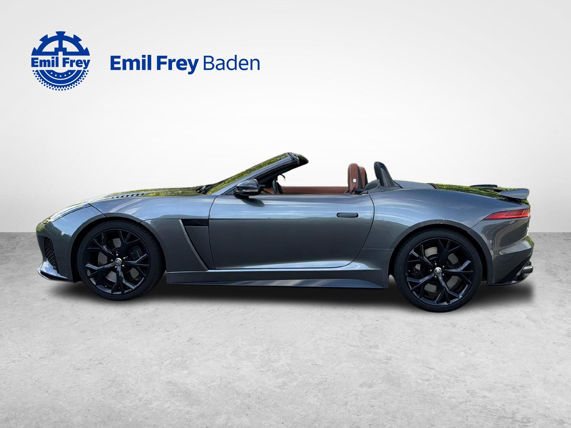 JAGUAR F-Type Convertible 5.0 V8 SVR AWD 575 PS-image-1