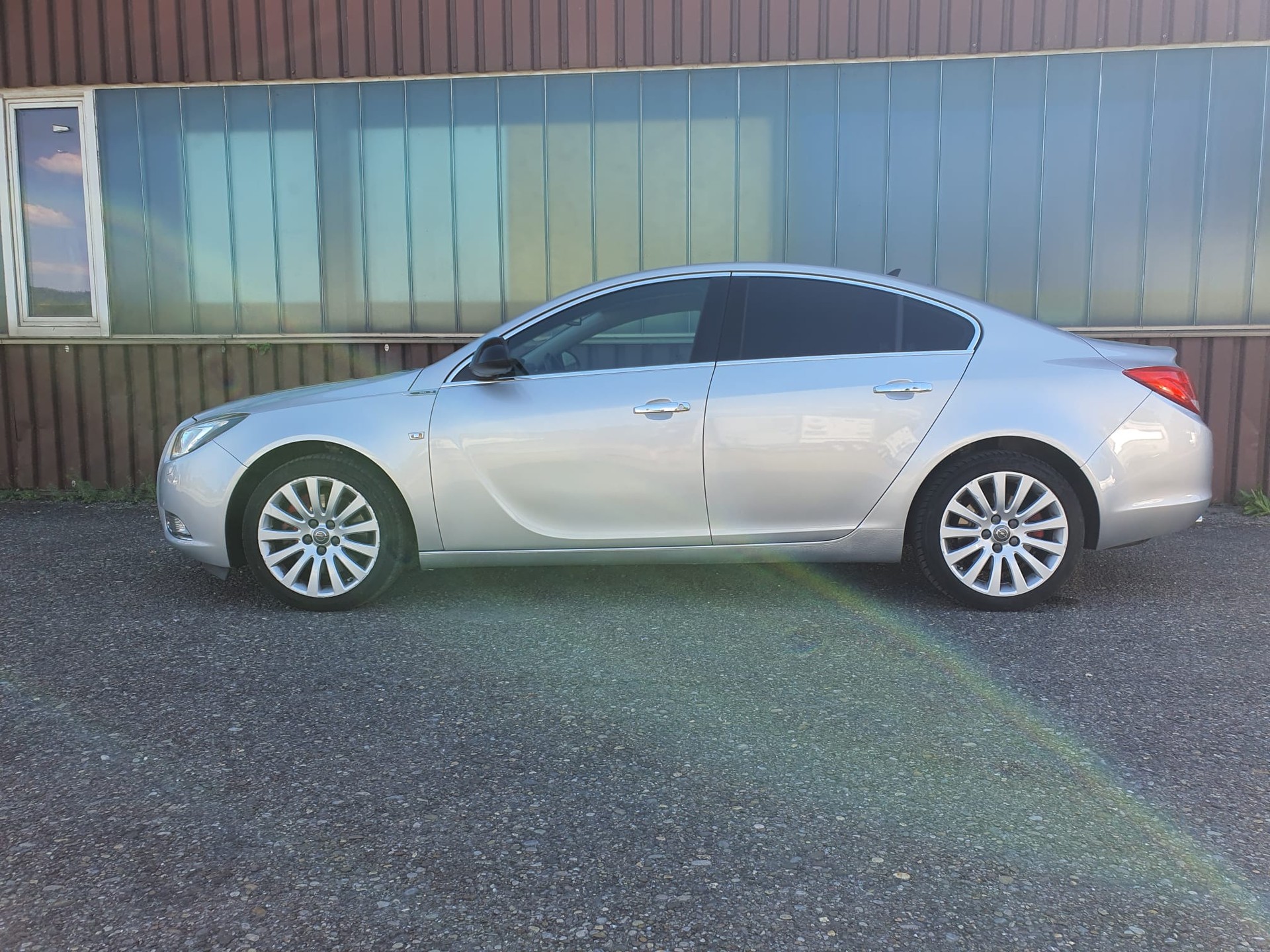 OPEL Insignia 2.8 Turbo Sport 4WD Automatic-image-3