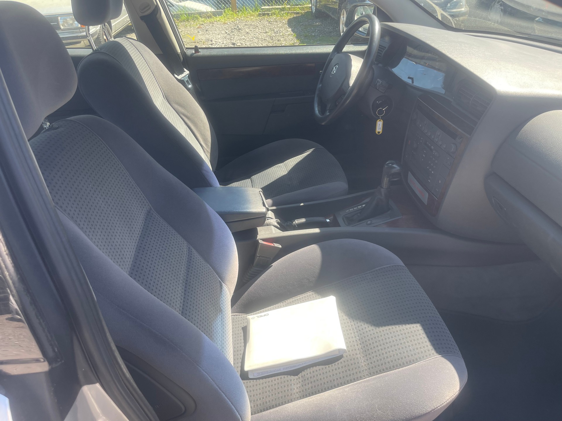 OPEL Omega 2.5i V6 Elegance-image-5