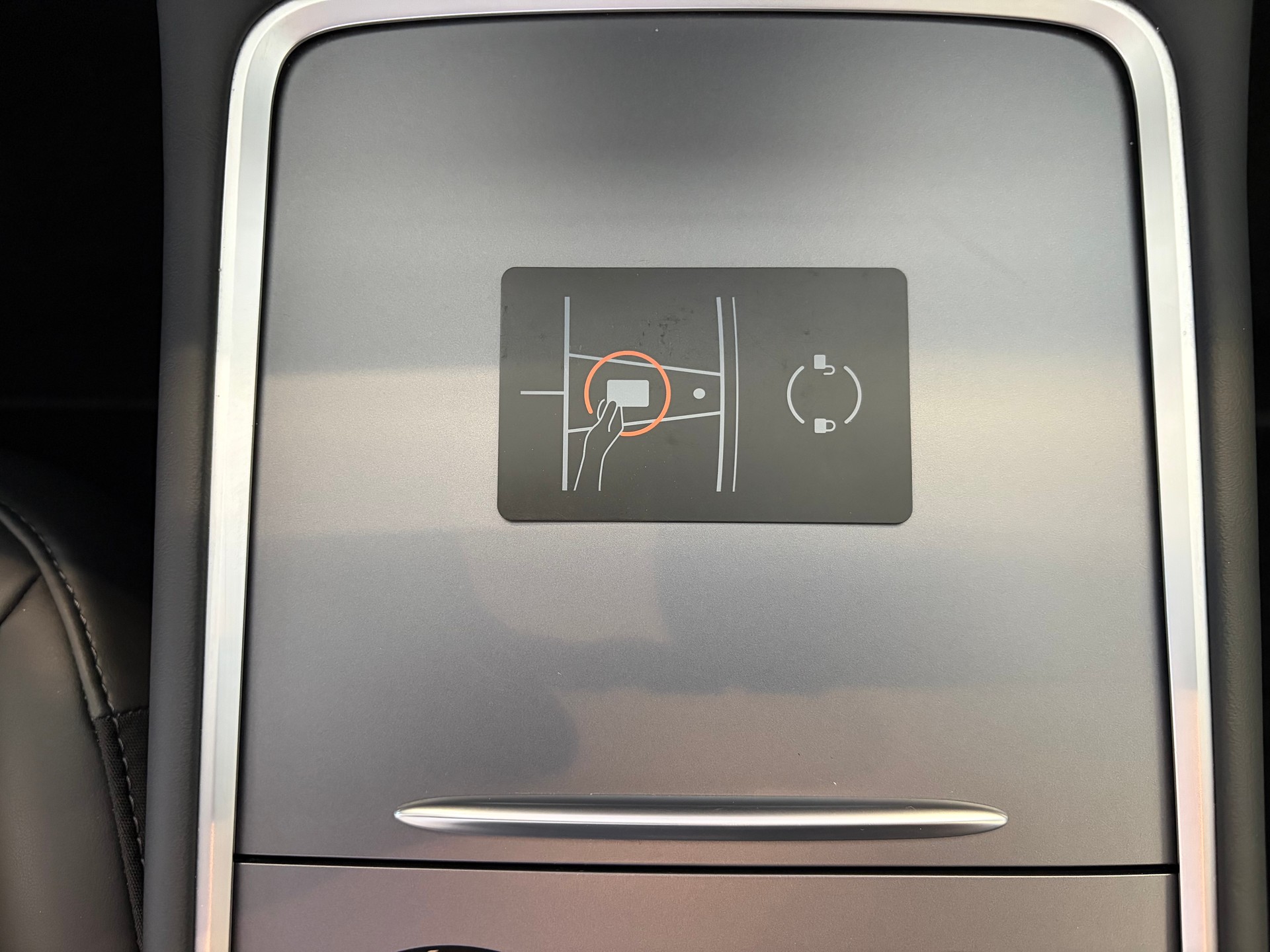 TESLA Model 3 | CH Fahrzeug | Erstbesitz | TOP Gepflegt | Enhanced Autopilot |-image-18