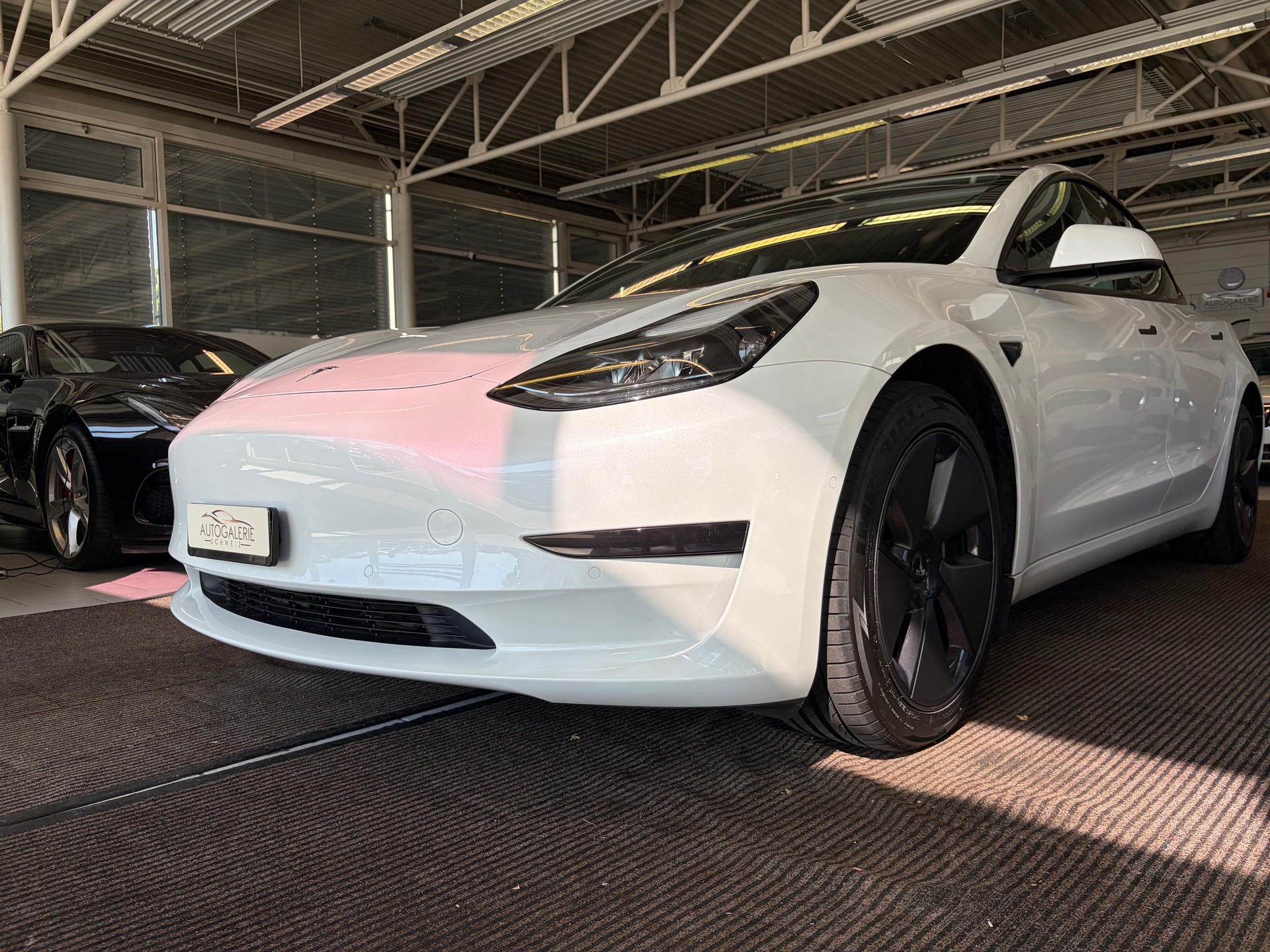 TESLA Model 3 | CH Fahrzeug | Erstbesitz | TOP Gepflegt | Enhanced Autopilot |-image-34