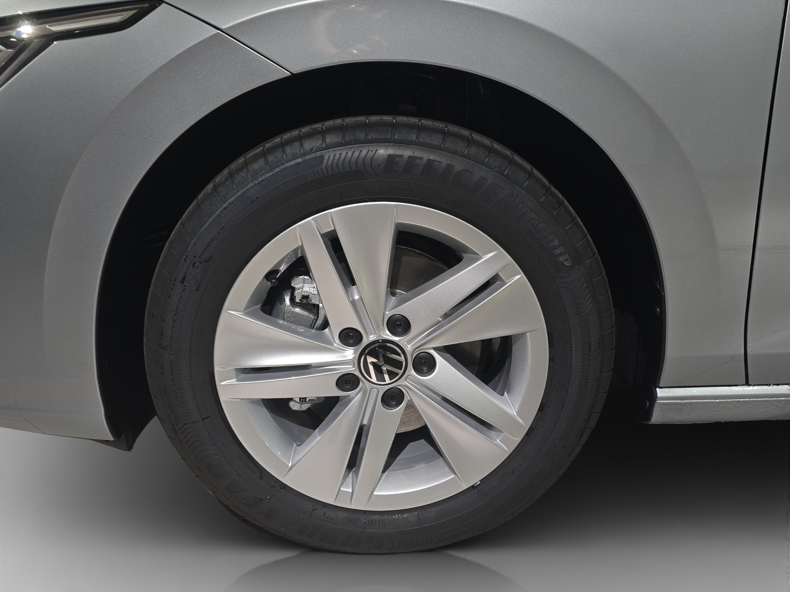 VW Golf 1.5 e TSI mHEV Value DSG-image-15