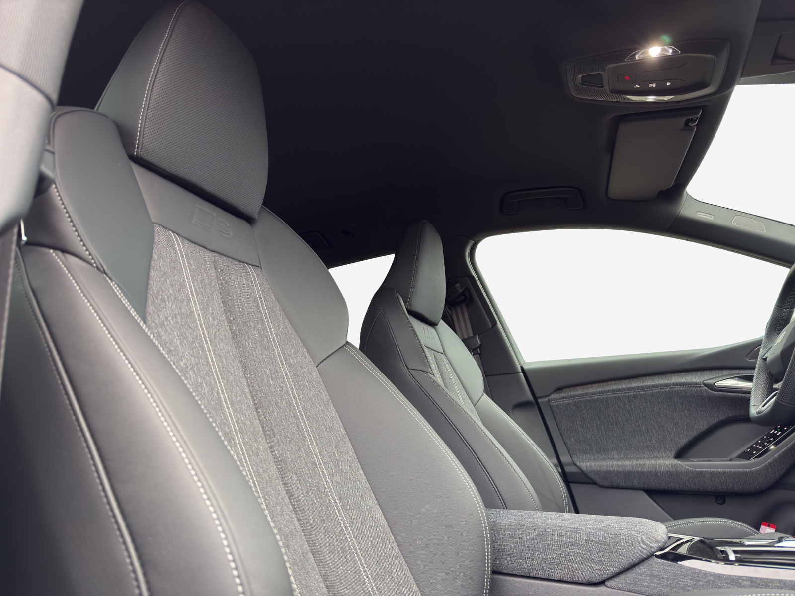 AUDI Q6 e-tron quattro-image-14