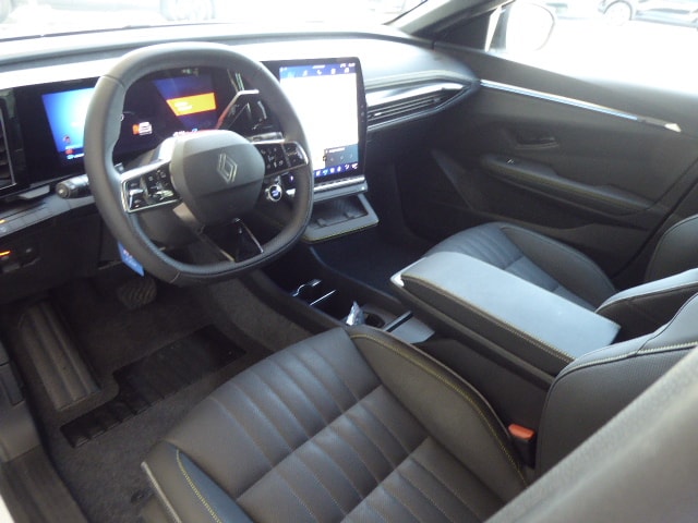 RENAULT Mégane E-TECH EV60 Iconic-image-4