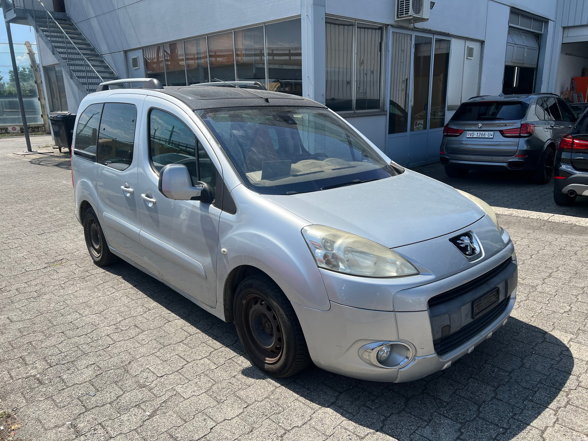 PEUGEOT Partner 1.6 Trendy Clim (Pack)-image-2