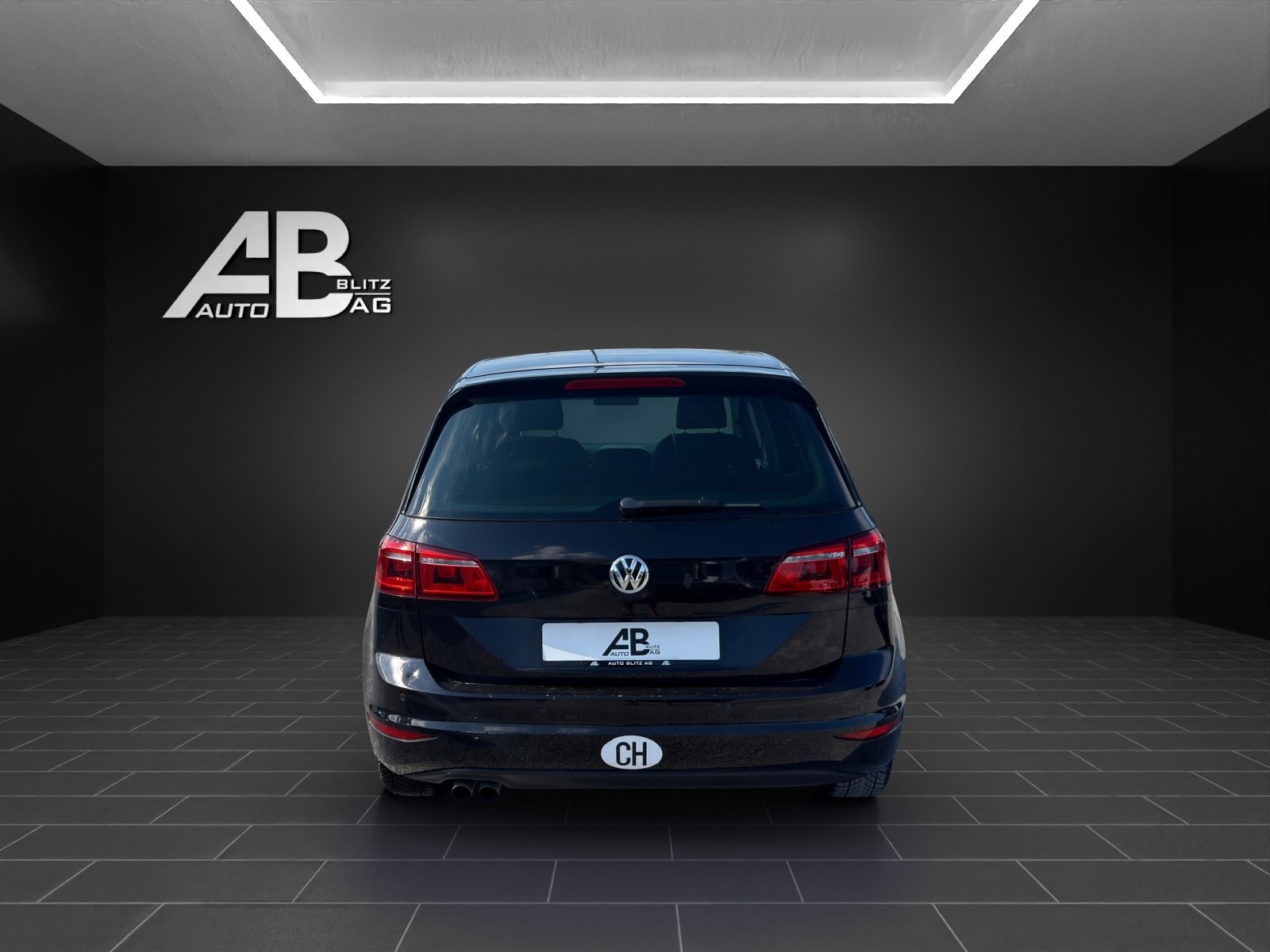 VW Golf Sportsvan 1.4 TSI Highline DSG-image-3